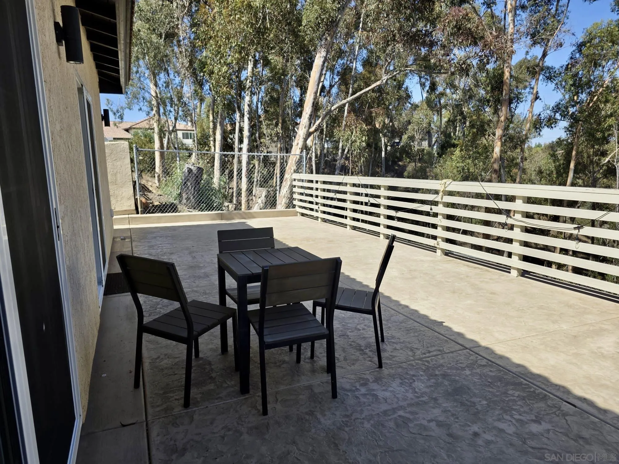 https://cdn.realtyfeed.com/cdn/127/260016188/744c82e303d16d22cf4bcb53441bd590.webp