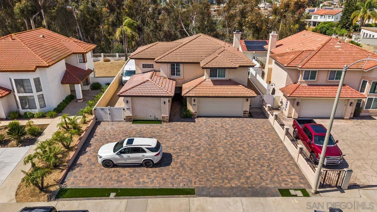 https://cdn.realtyfeed.com/cdn/127/260016188/9d04bd44a4982c28e015a91b5c3efcd1.webp