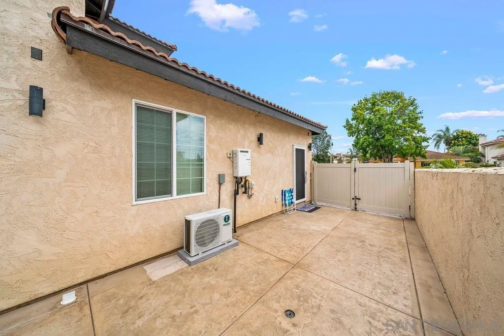 https://cdn.realtyfeed.com/cdn/127/260016188/ade9cb53cf181dd9ec30ebef151121c3.webp