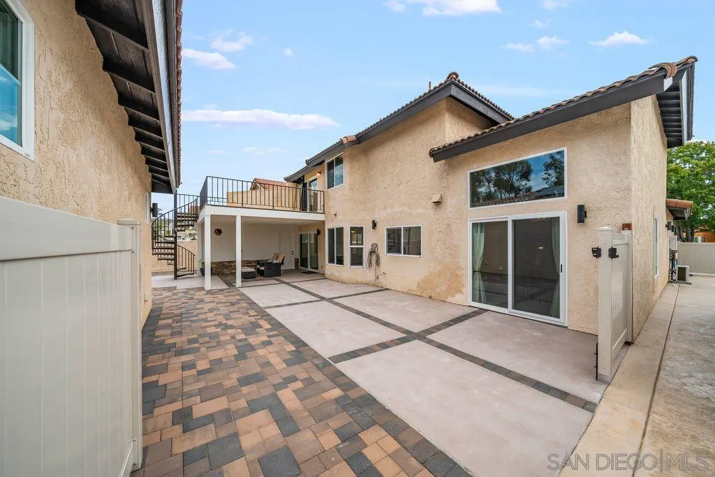 https://cdn.realtyfeed.com/cdn/127/260016188/d9530438ad999587019c7c5088236bcf.webp