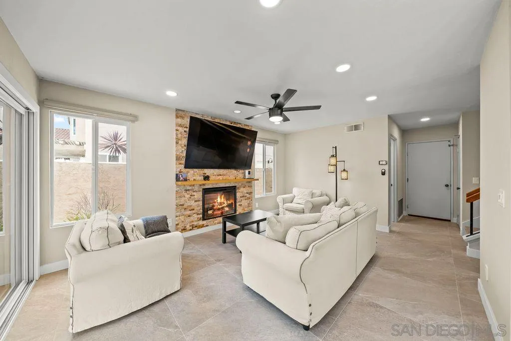 https://cdn.realtyfeed.com/cdn/127/260016188/e3357f9c1d17506a48c645b86fdaea78.webp