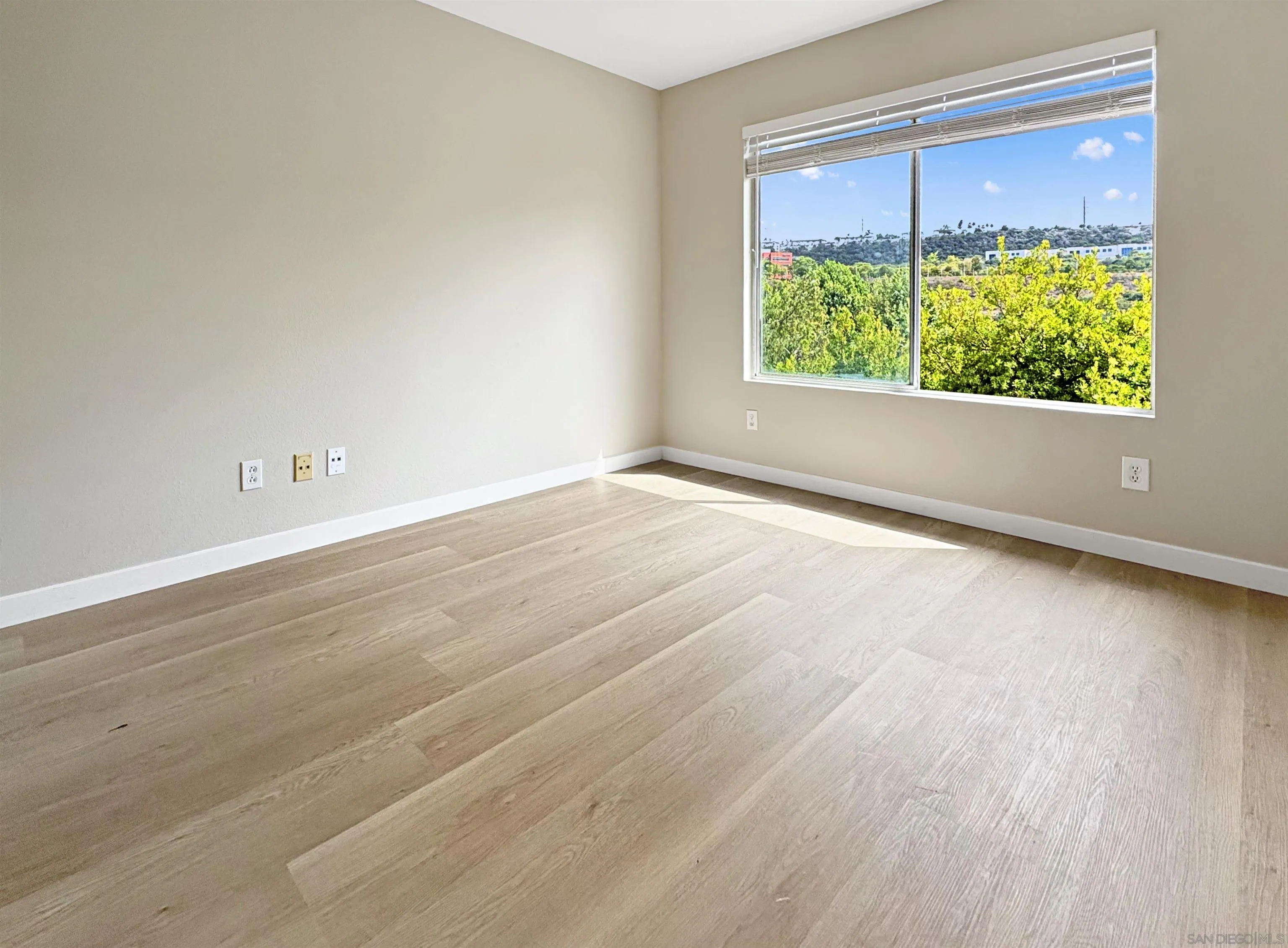 Photo #14: 260016197 Listing: Photo #14