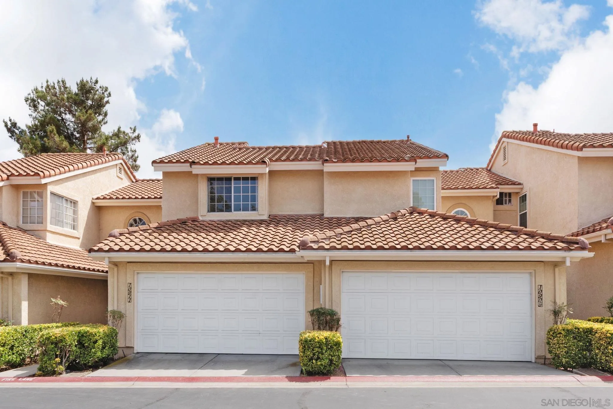 Photo #1: 260016197 Listing: Photo #1