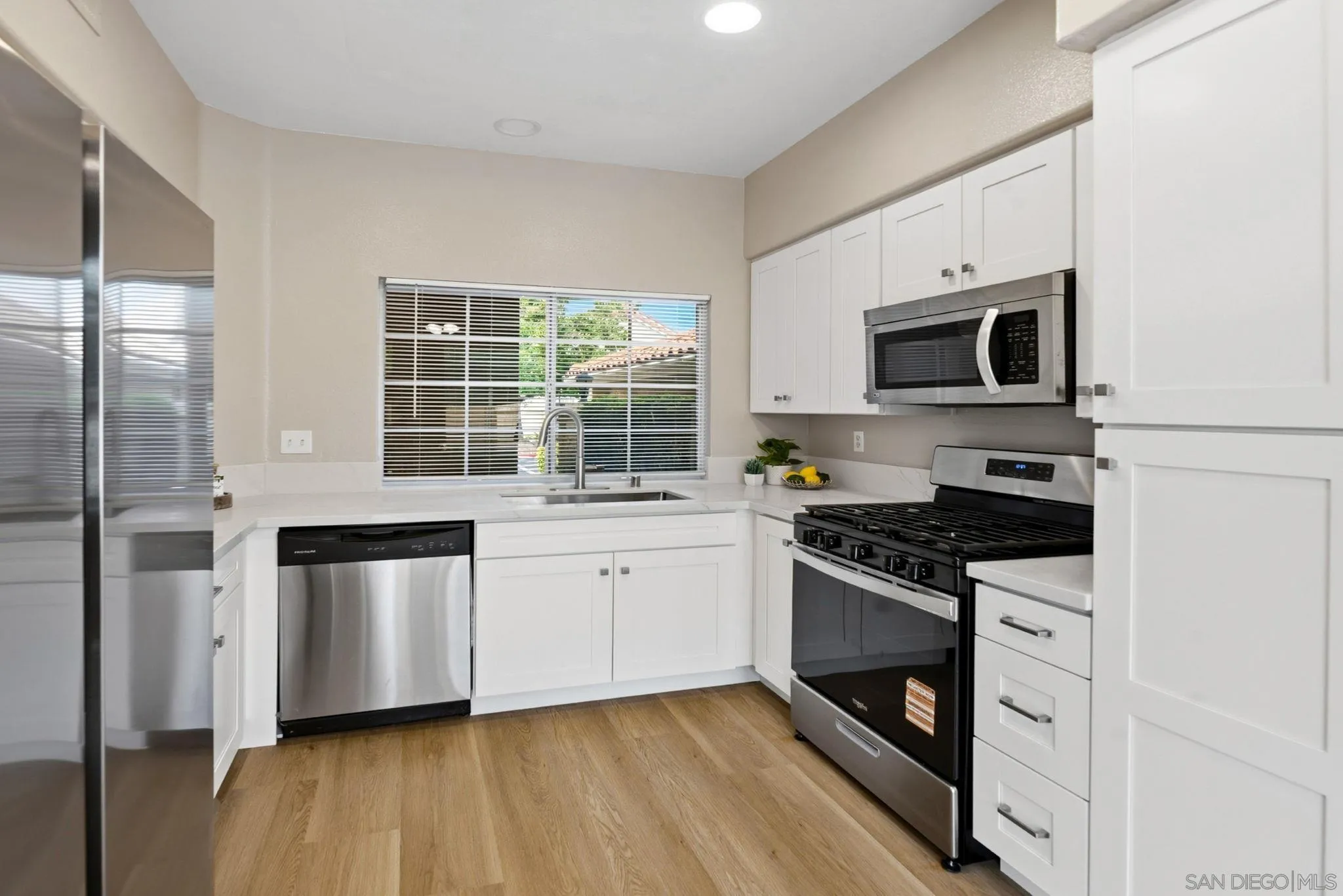Photo #6: 260016197 Listing: Photo #6