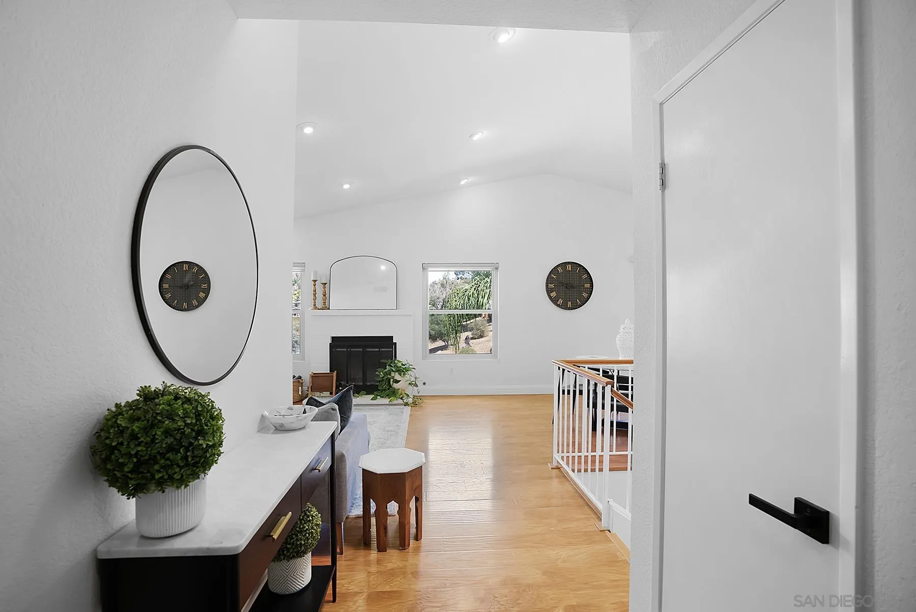 https://cdn.realtyfeed.com/cdn/127/260016199/34969f45dad734726f1be94e70aaf2e8.webp
