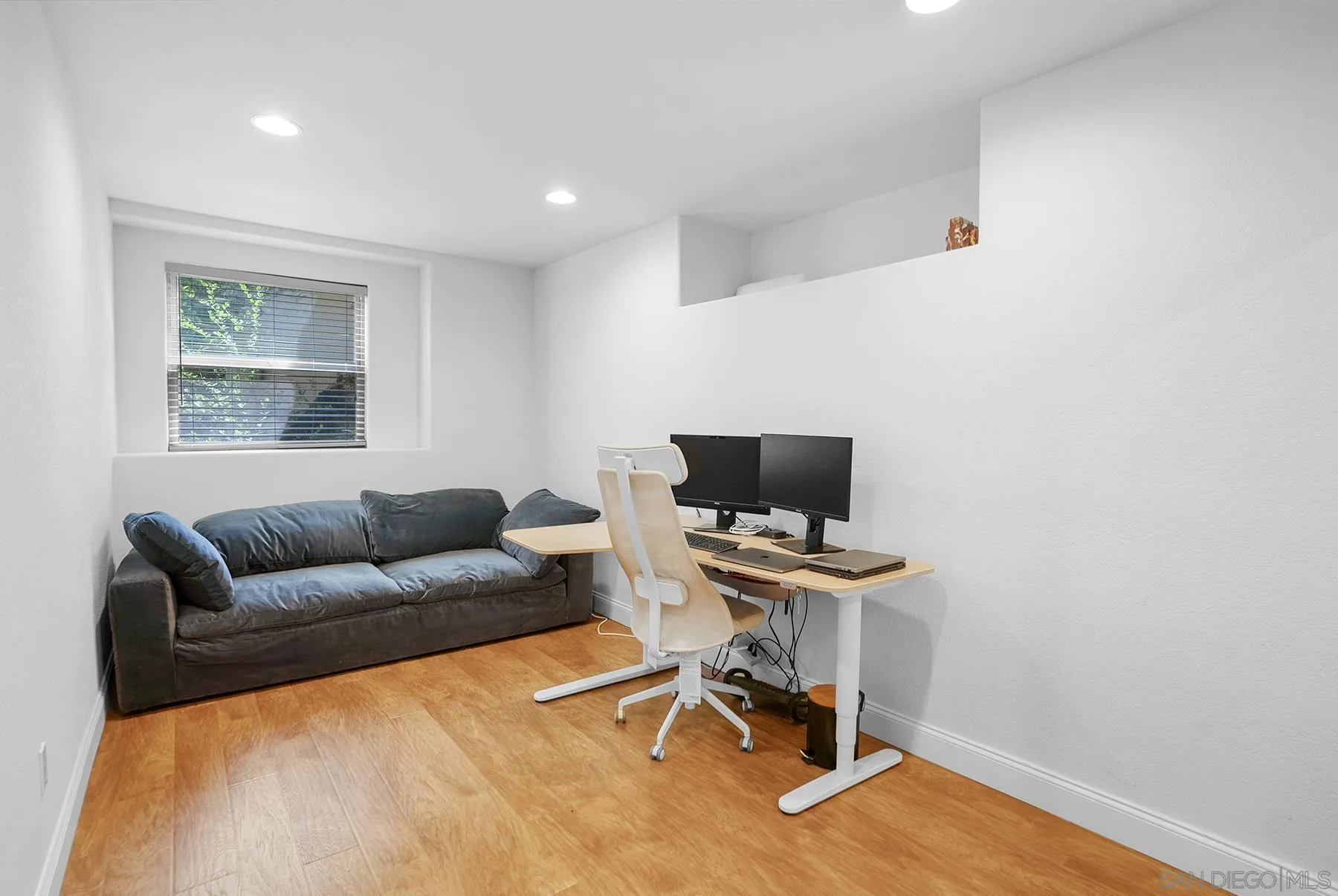 https://cdn.realtyfeed.com/cdn/127/260016199/b136295b77f31e28343865069e2aae21.webp