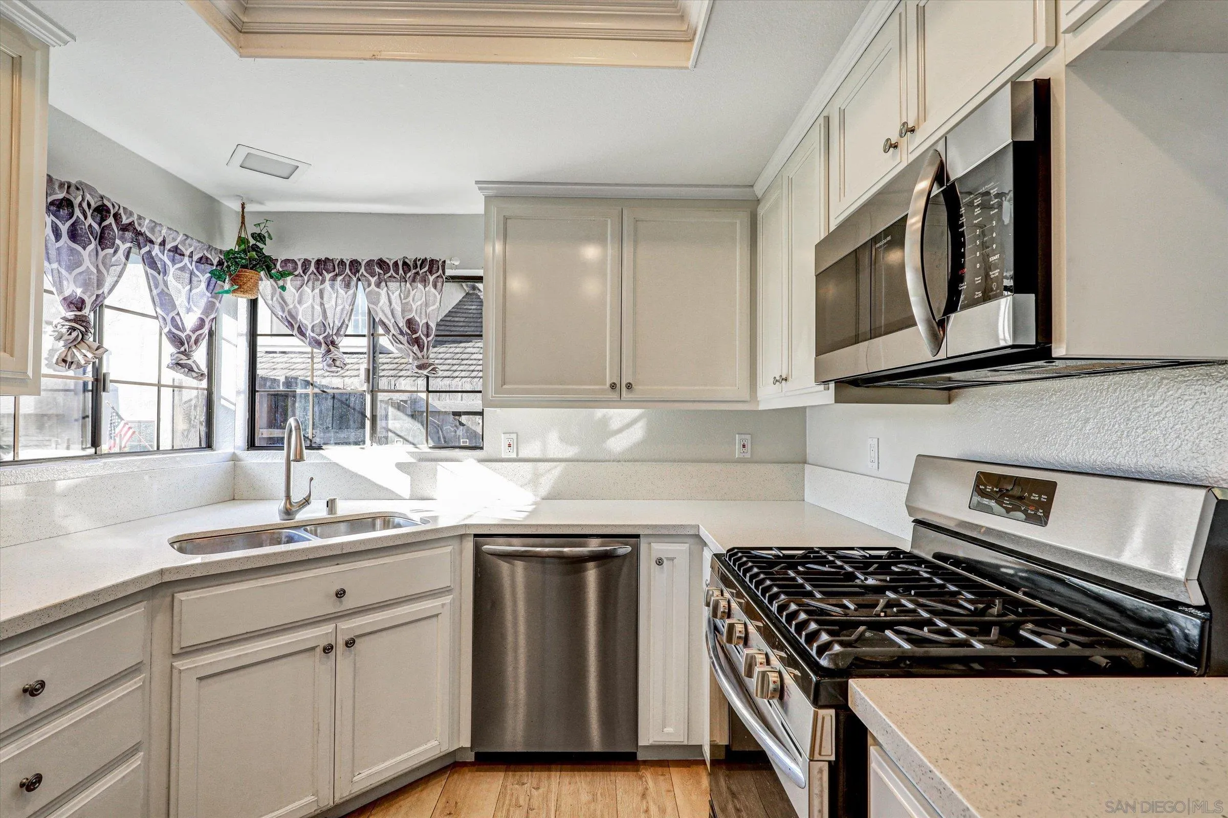 Photo #10: 2600162 Listing: Photo #10