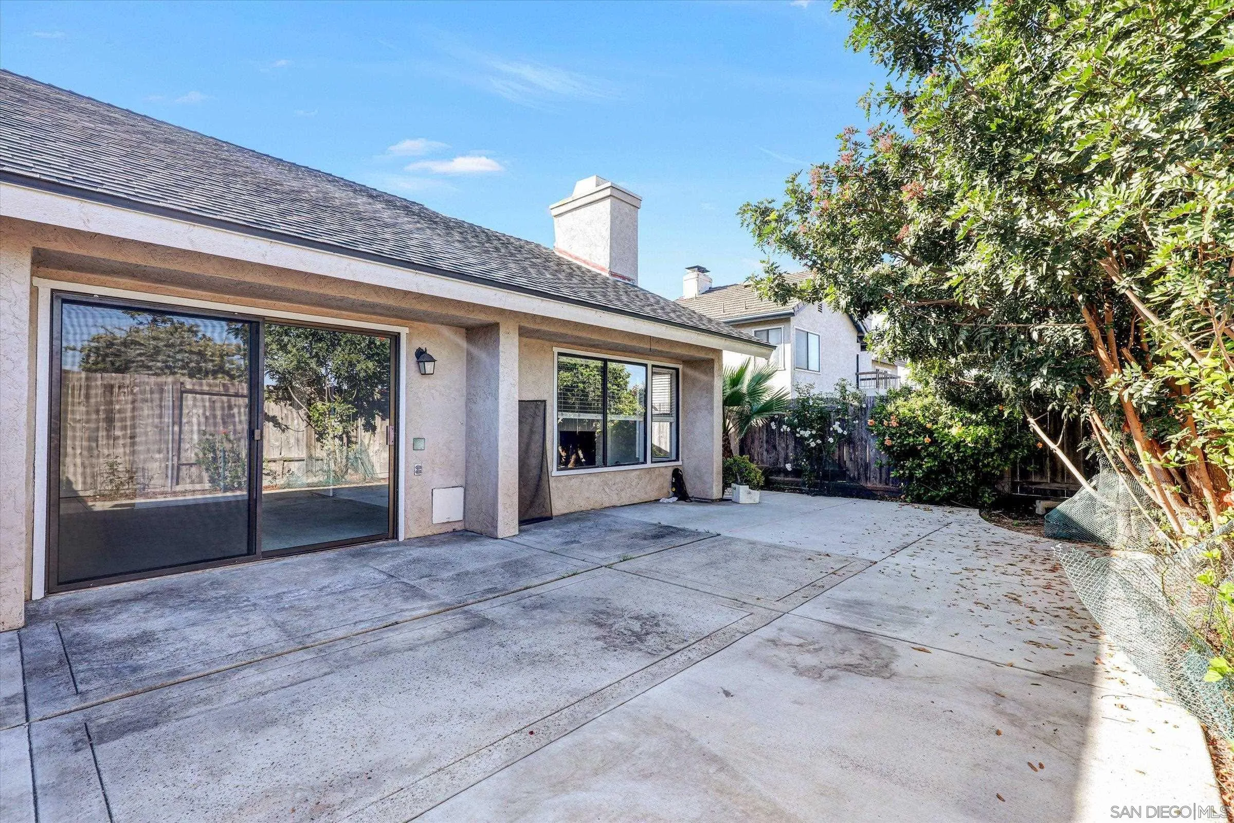 Photo #2: 2600162 Listing: Photo #2