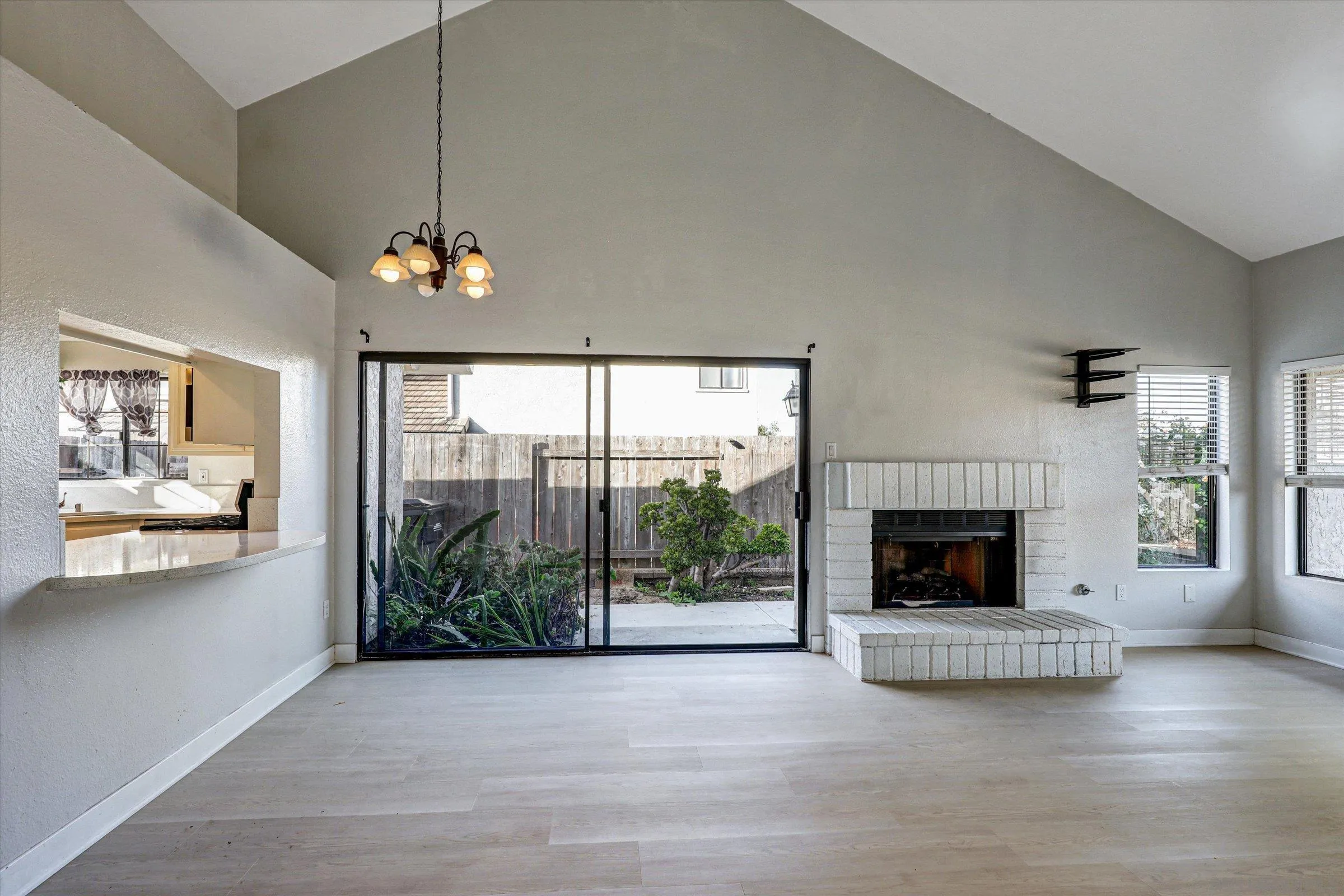 Photo #14: 2600162 Listing: Photo #14