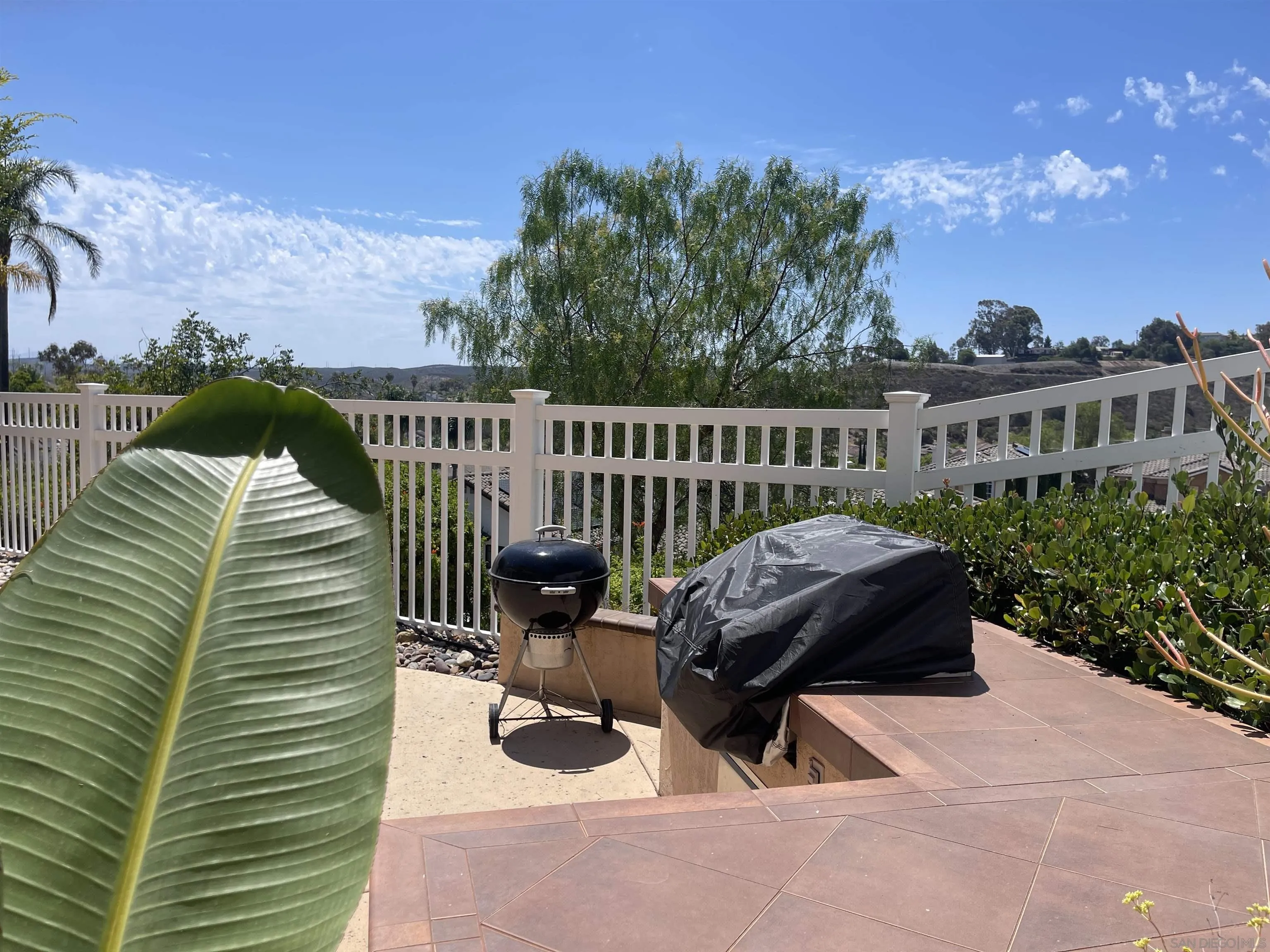 https://cdn.realtyfeed.com/cdn/127/260016201/37a154685d6c579605430341f46bfc67.webp