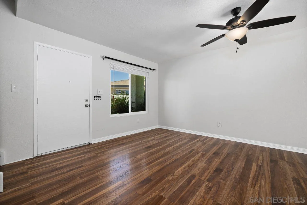 https://cdn.realtyfeed.com/cdn/127/260016204/29a919aae35c02ad25a995ee2c262869.webp