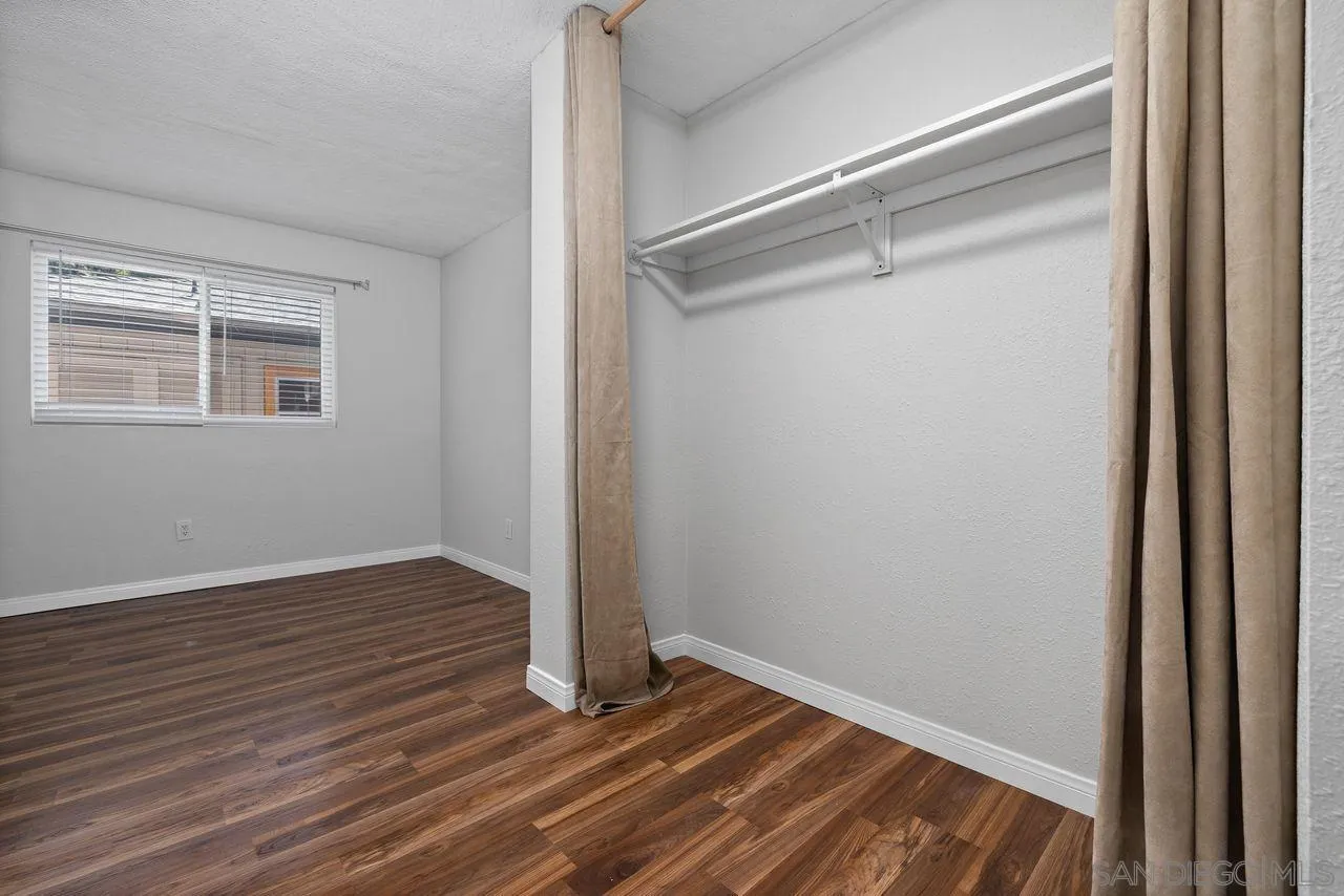 https://cdn.realtyfeed.com/cdn/127/260016204/883ac7bfdab1681040dda9f3966903b9.webp