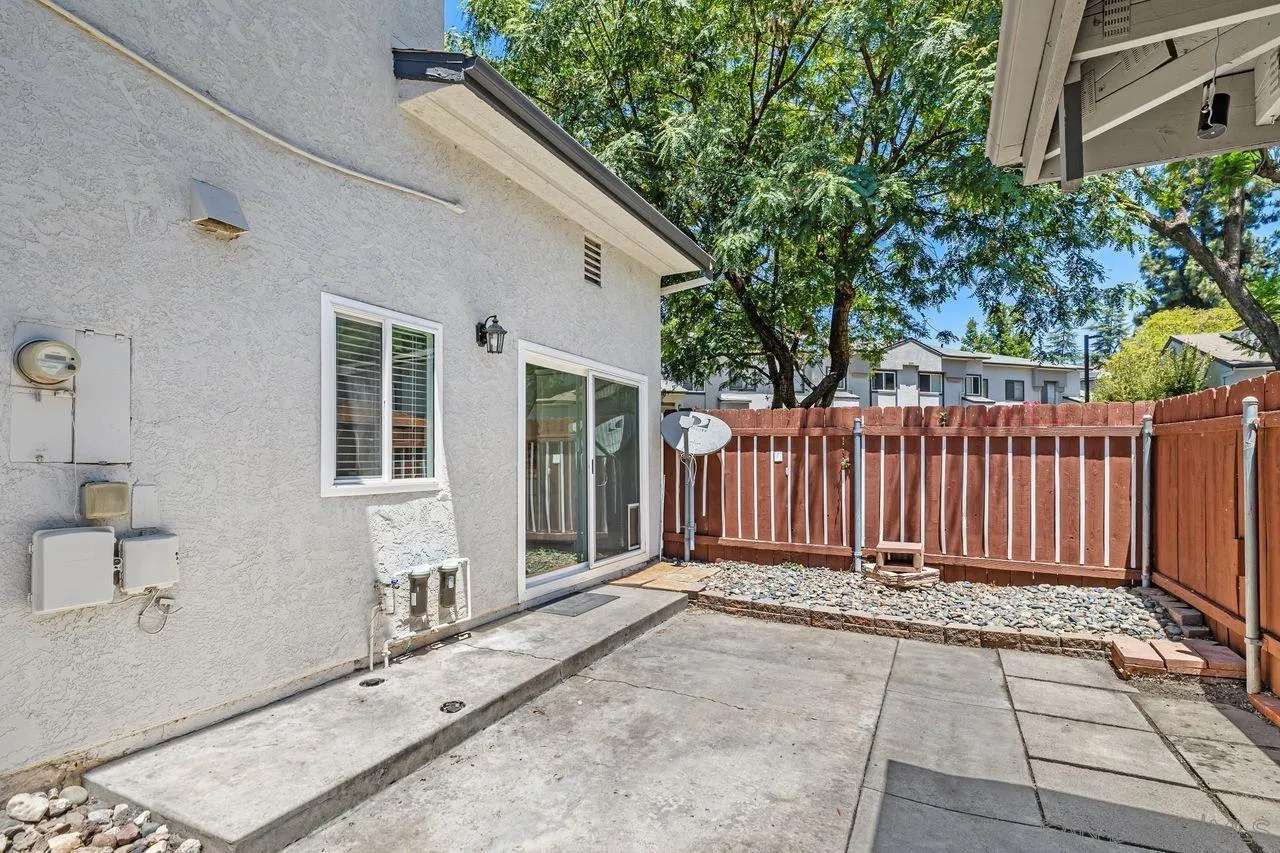 https://cdn.realtyfeed.com/cdn/127/260016204/dc242c892aa54059df9ae8b652aa32ad.webp