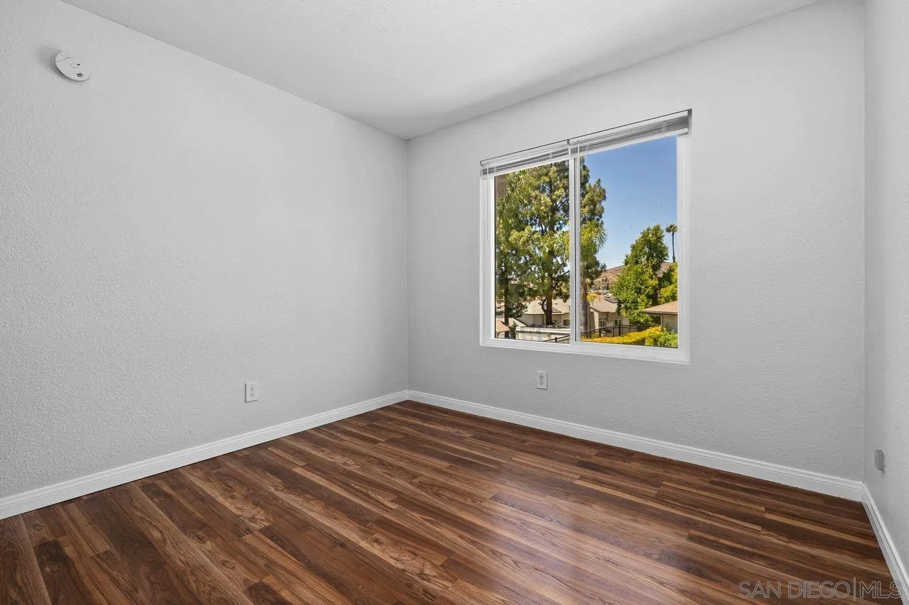 https://cdn.realtyfeed.com/cdn/127/260016204/e7442f5c1c49945c6fe676fadc9d02fa.webp