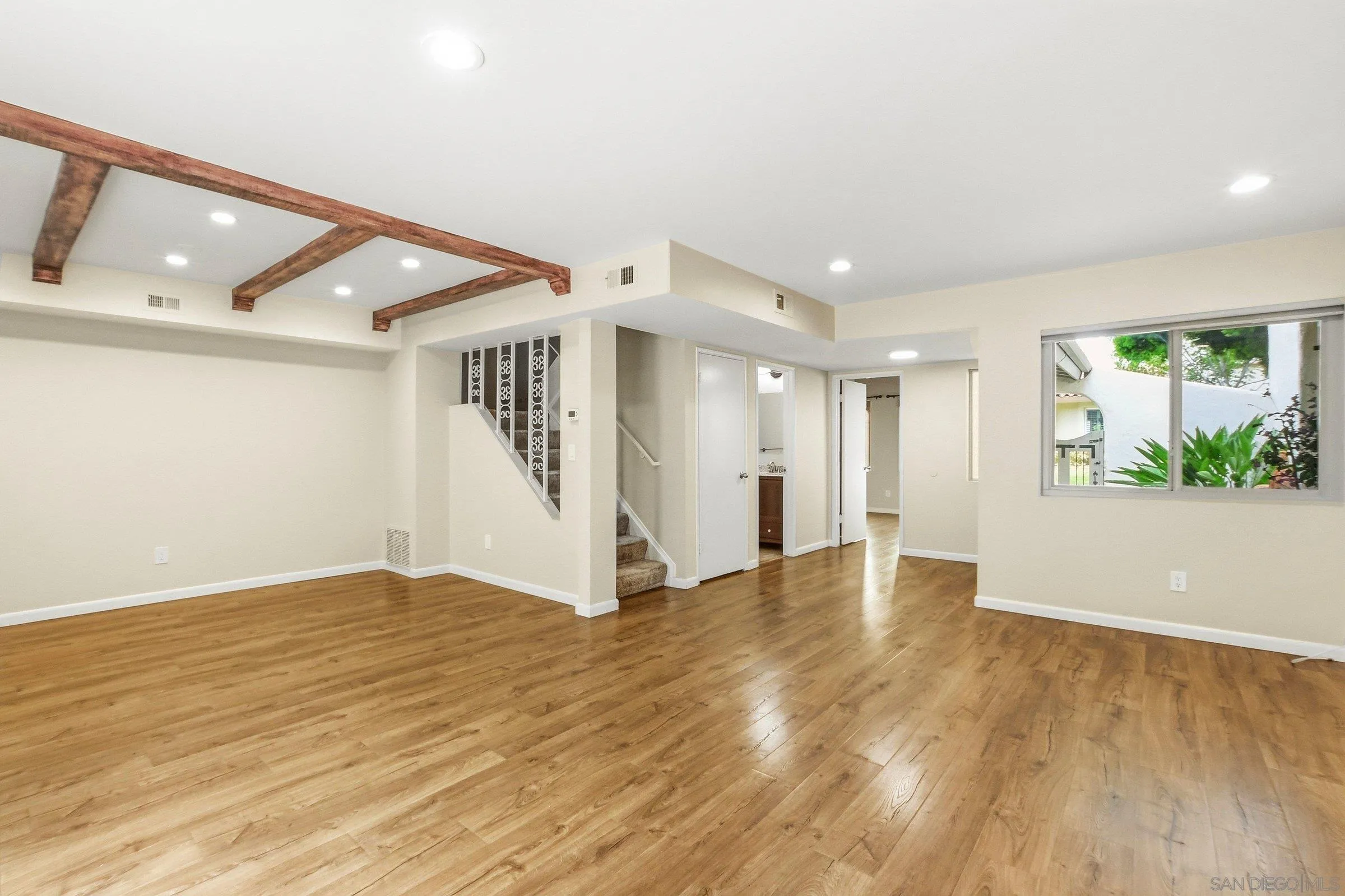 Photo #8: 260016205 Listing: Photo #8