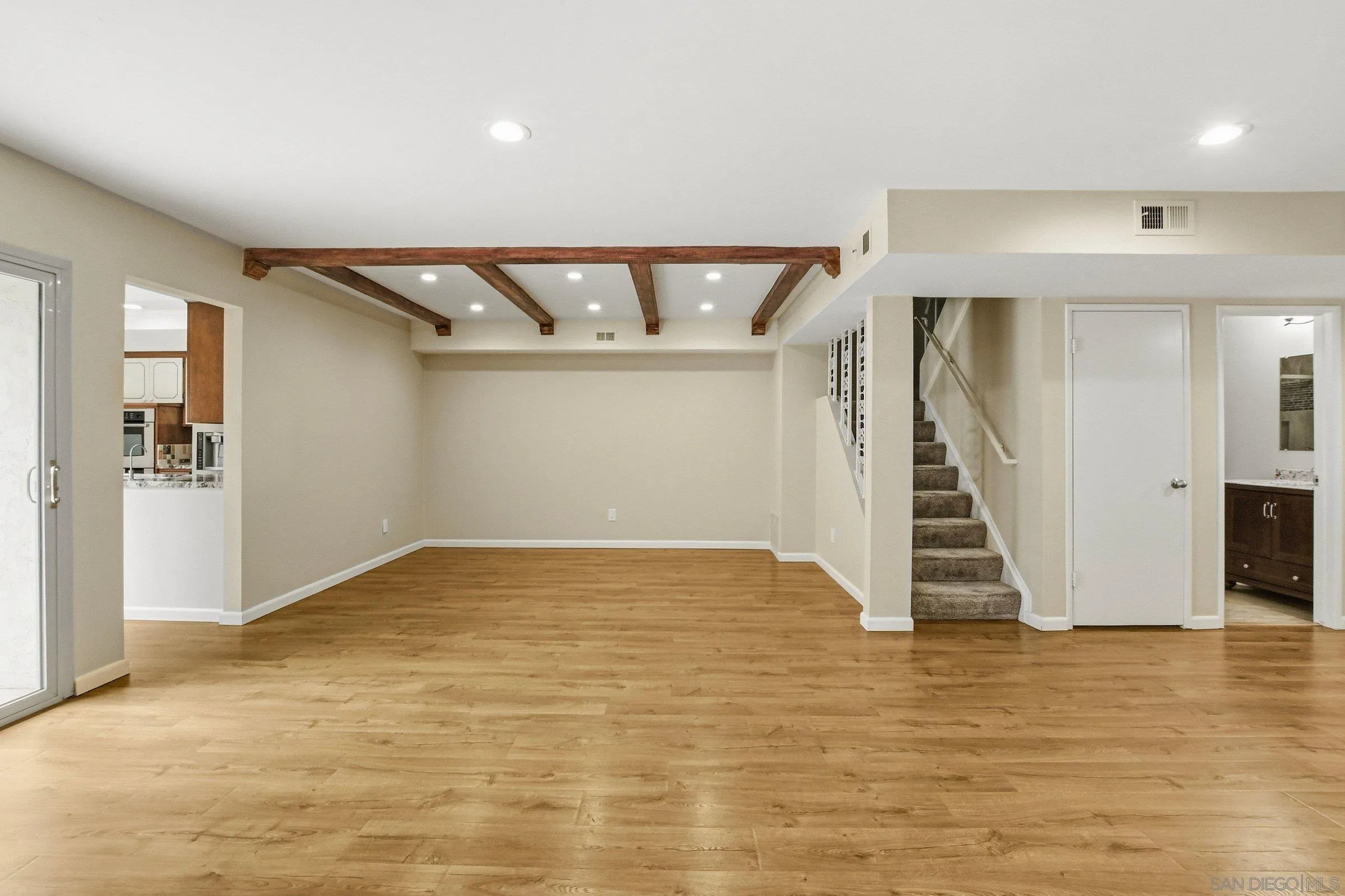 Photo #9: 260016205 Listing: Photo #9