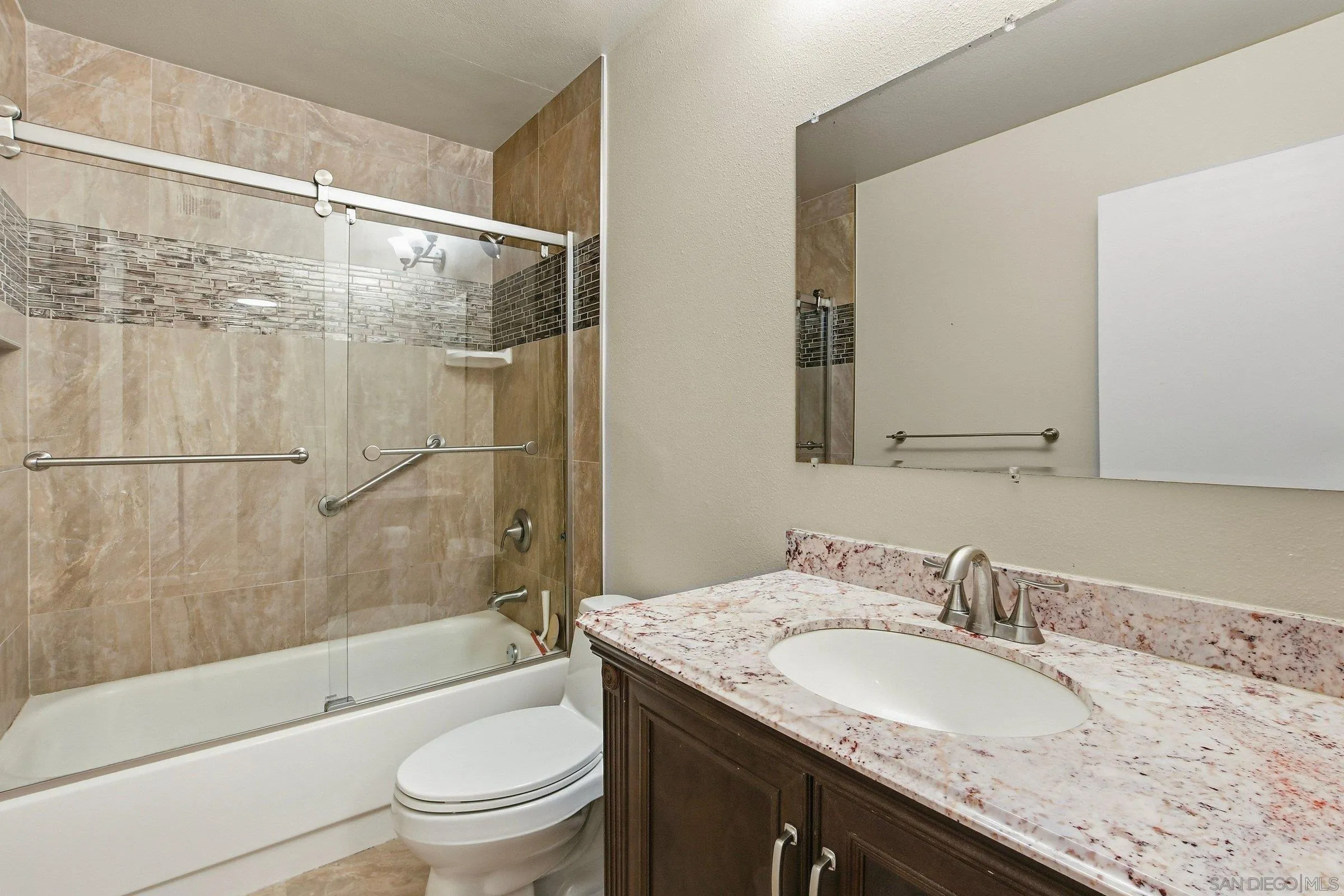 Photo #18: 260016205 Listing: Photo #18