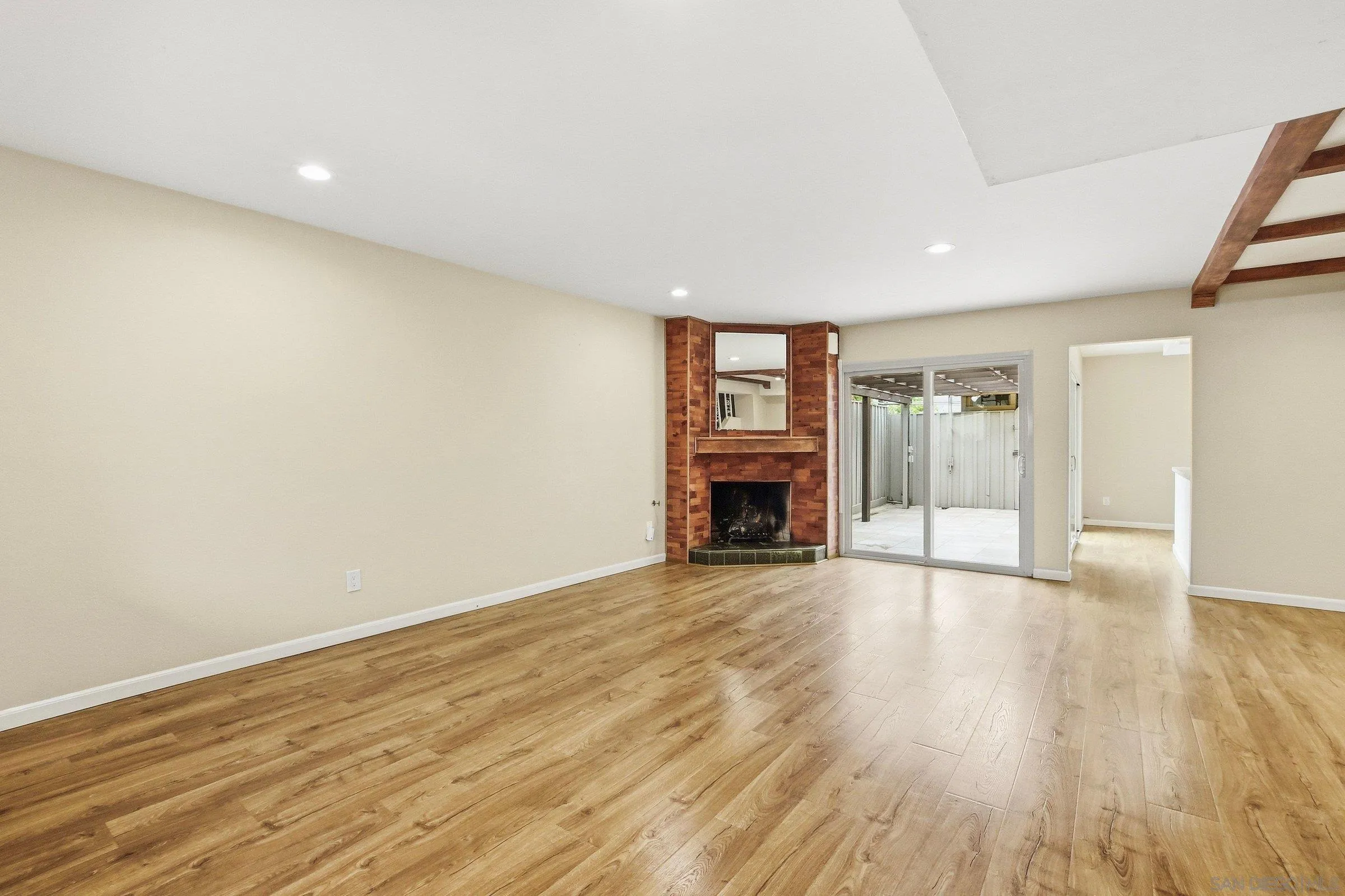 Photo #6: 260016205 Listing: Photo #6