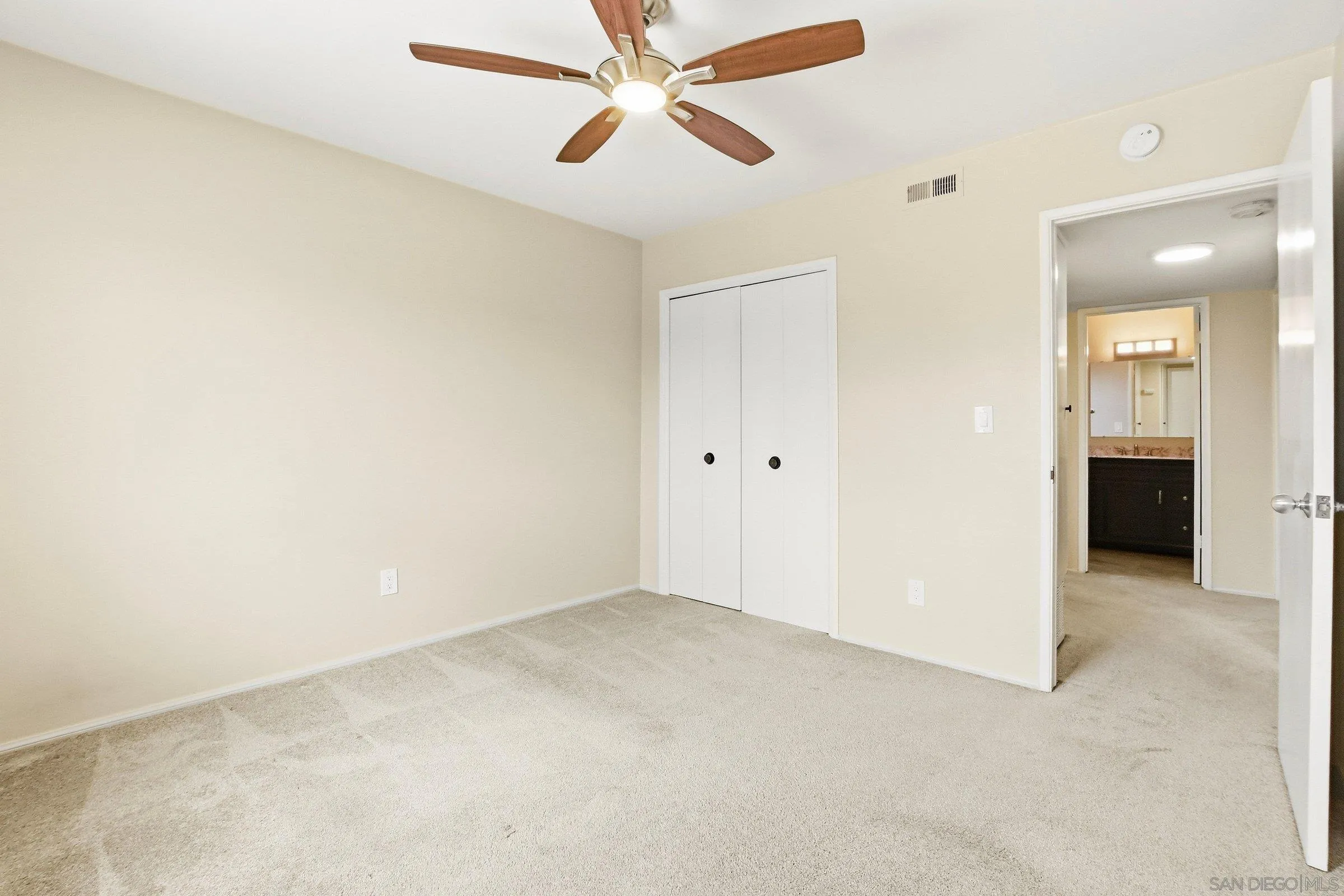 Photo #22: 260016205 Listing: Photo #22