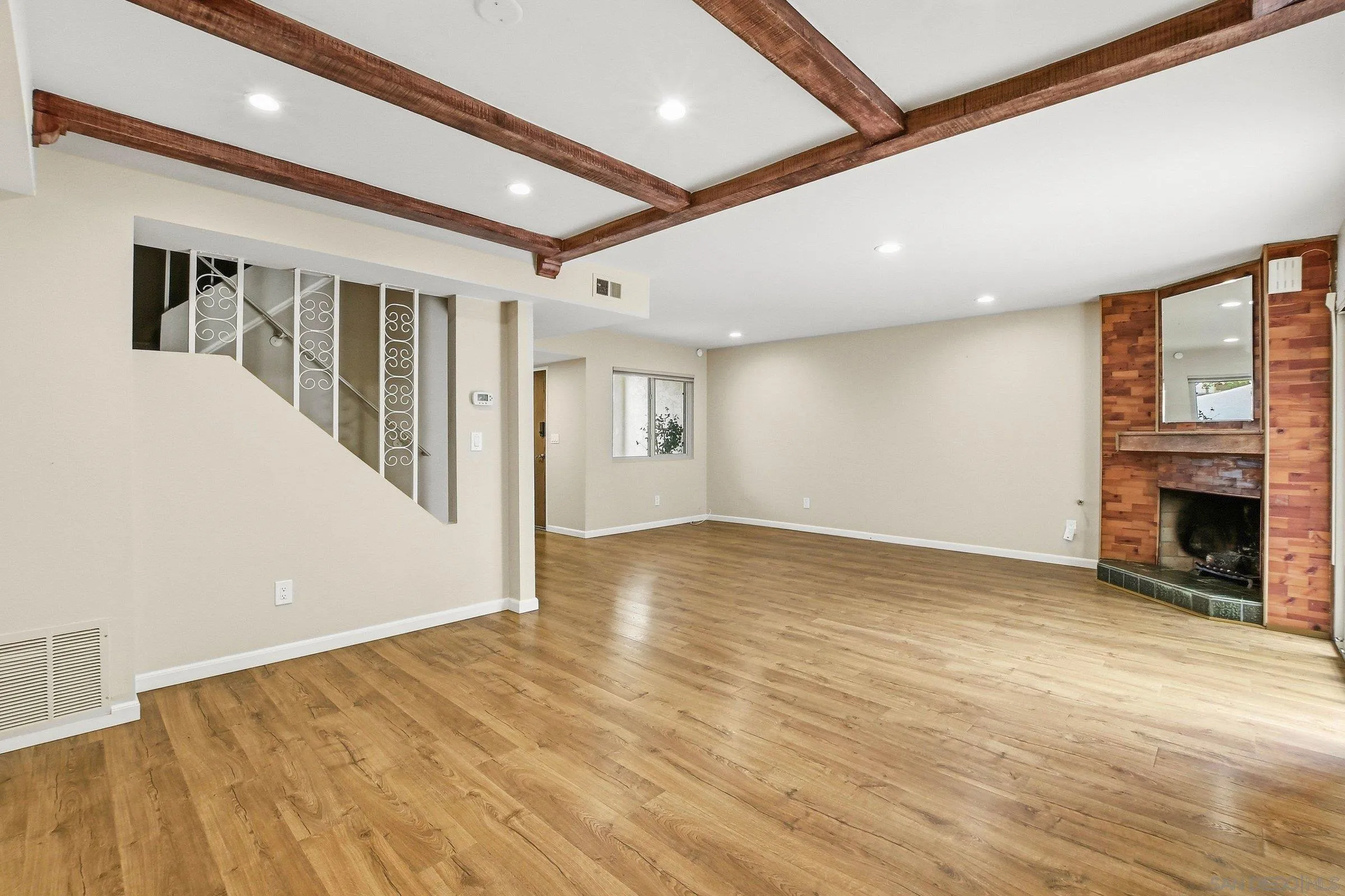 Photo #7: 260016205 Listing: Photo #7