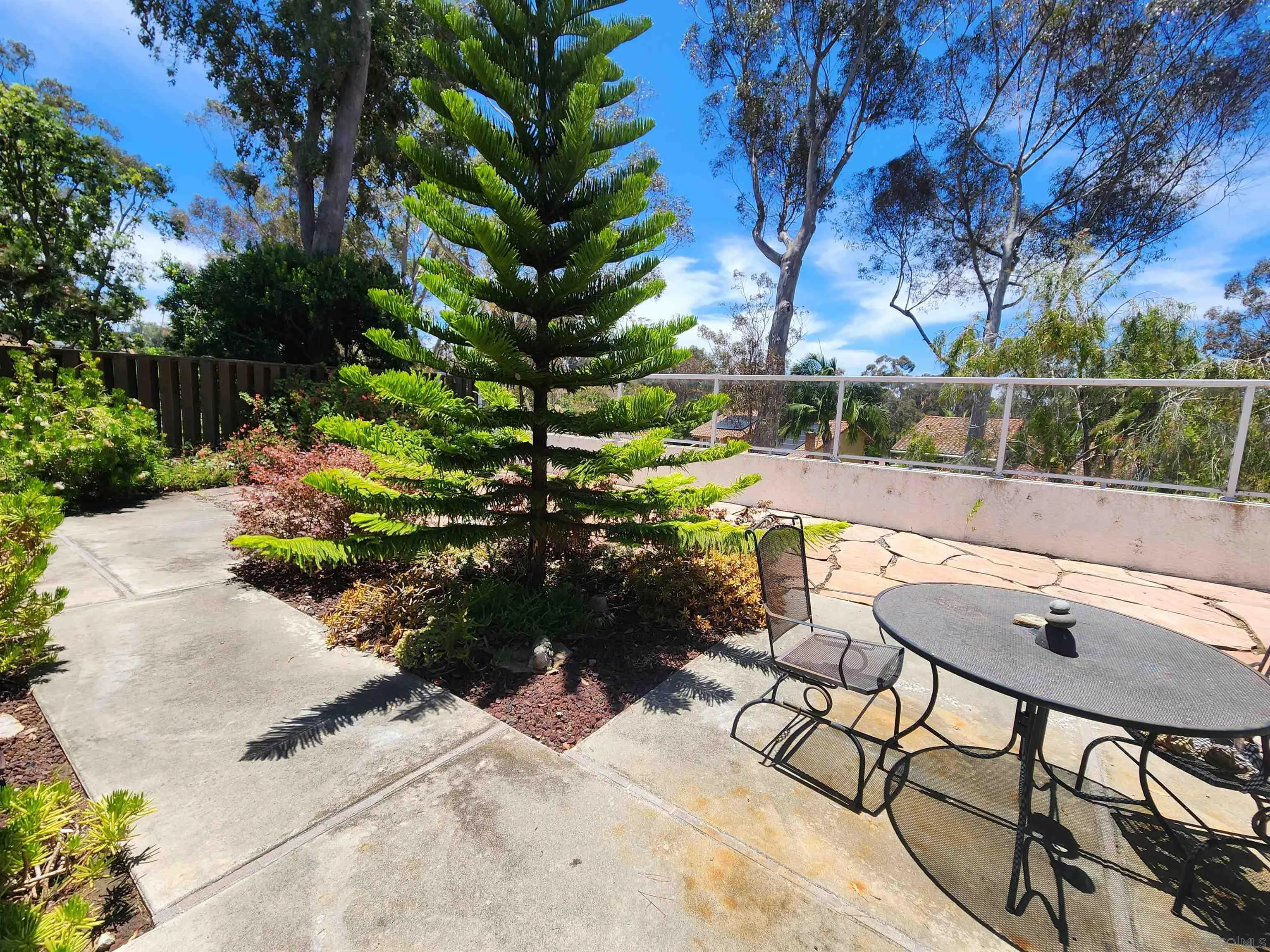 https://cdn.realtyfeed.com/cdn/127/260016207/4357487f5068a014287d97398921db33.webp