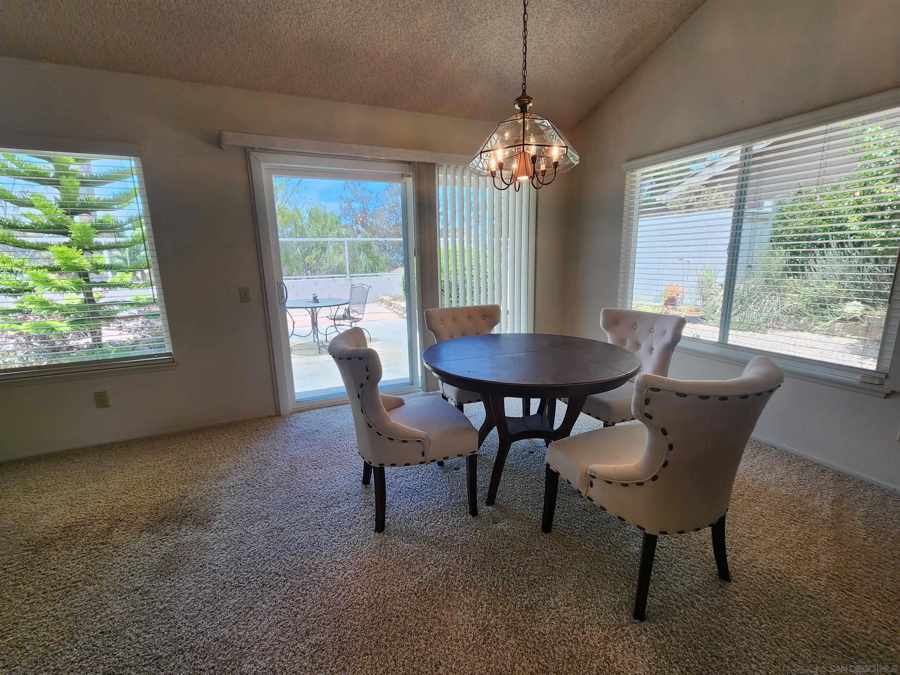 https://cdn.realtyfeed.com/cdn/127/260016207/4843c8117189d0dee96227a1799426c6.webp