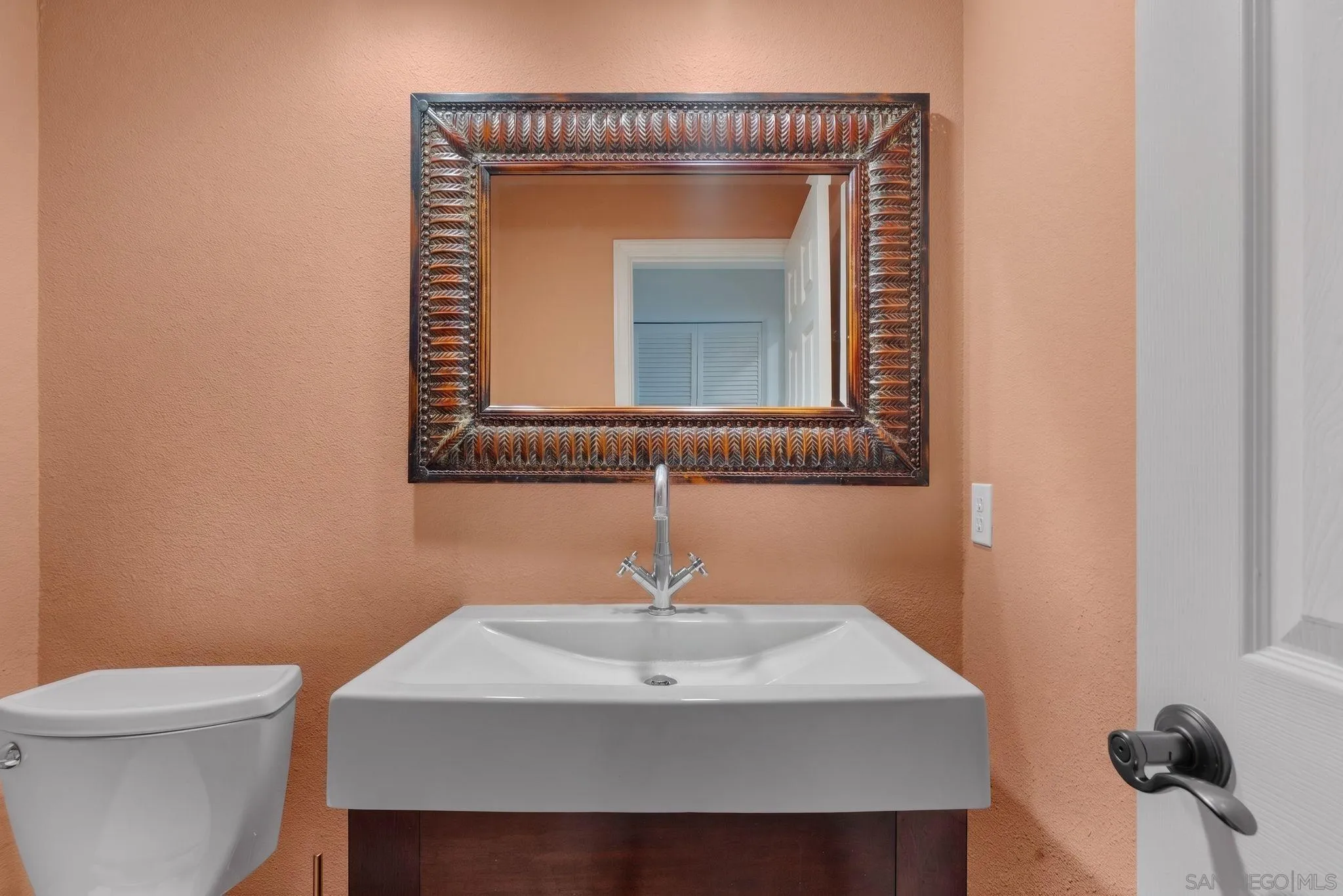 https://cdn.realtyfeed.com/cdn/127/260016211/4ec8e5606c4a3e0528f5cad3a2730065.webp
