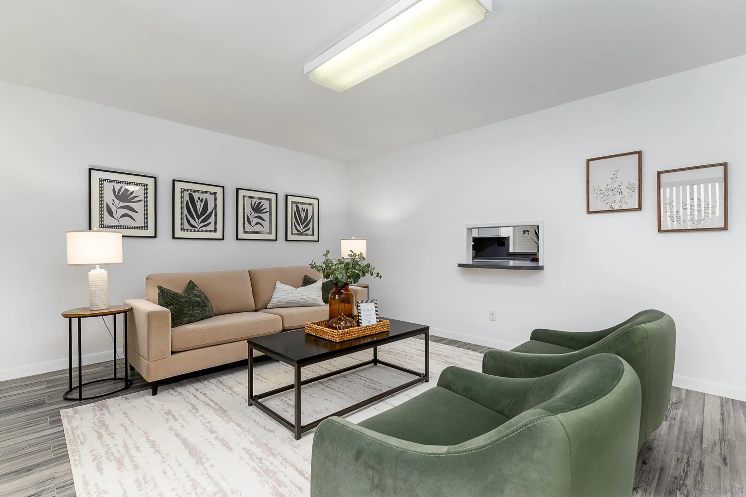 https://cdn.realtyfeed.com/cdn/127/260016215/7e9131bfdd86064297eaf449ab767303.webp