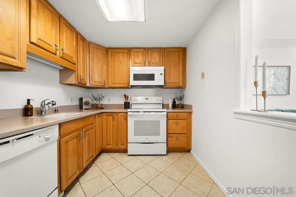 Photo #7: 260016218 Listing: Photo #7