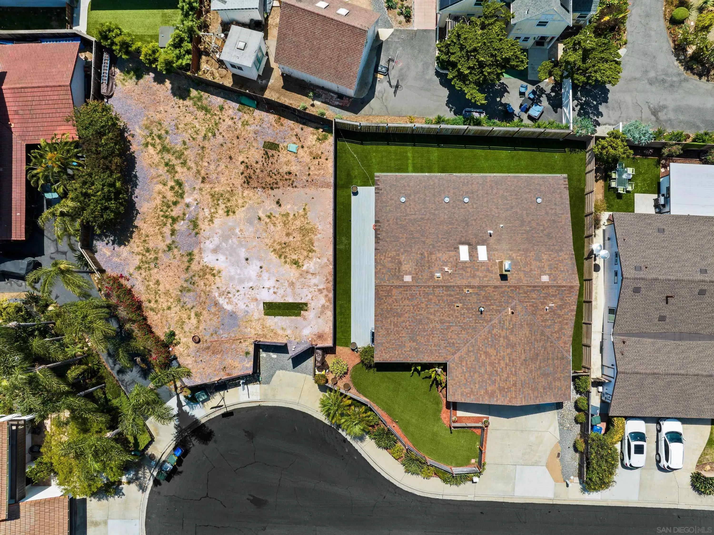 https://cdn.realtyfeed.com/cdn/127/260016221/0e7938a4118a6ac5c4088658c1019178.webp