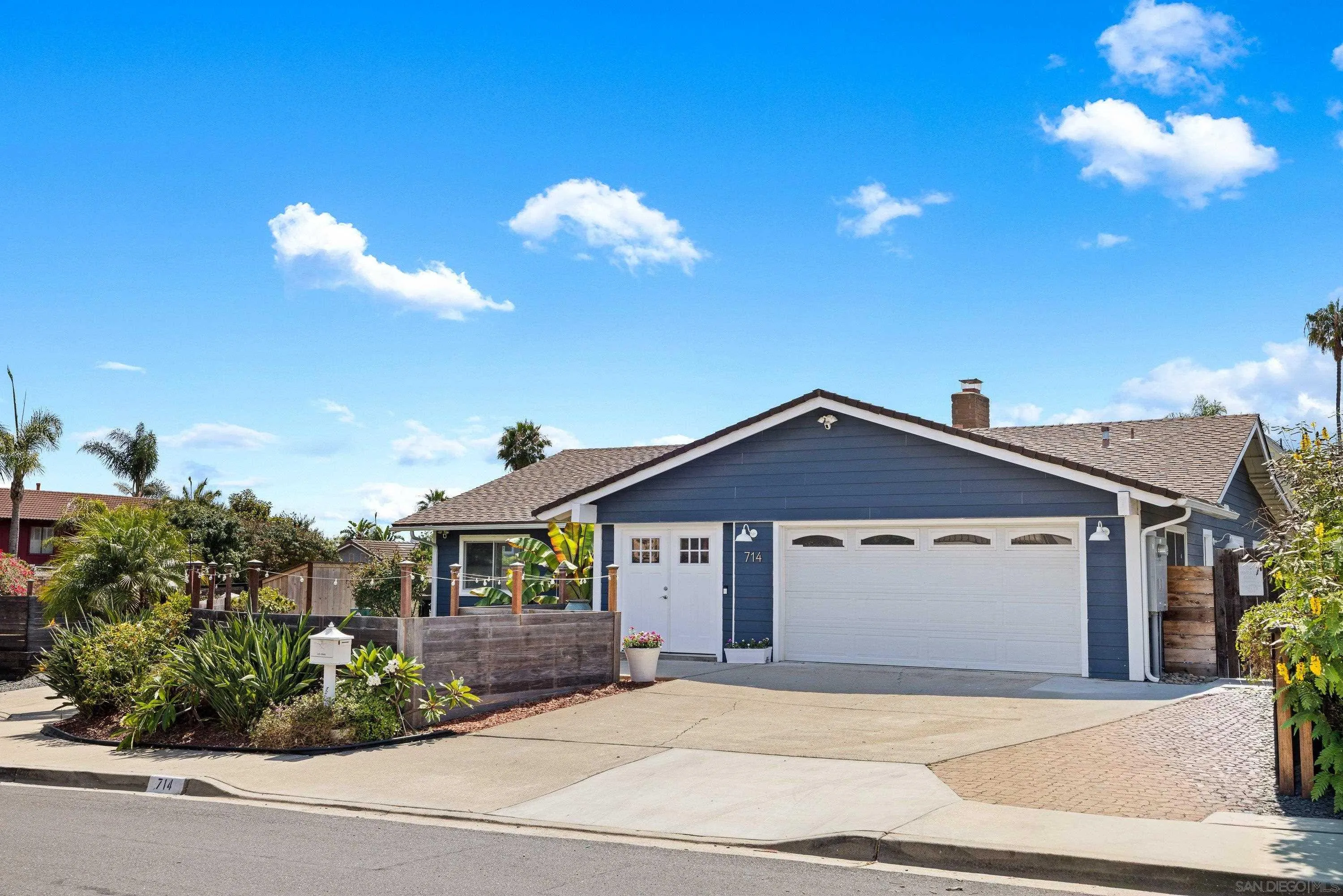 https://cdn.realtyfeed.com/cdn/127/260016221/1bb6f17b1368cb9ef88704d051217b3c.webp