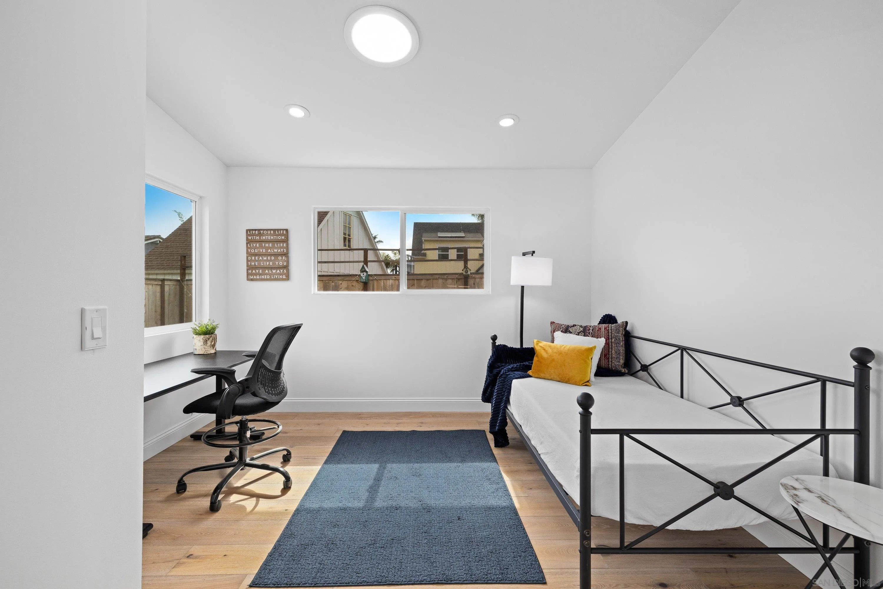 https://cdn.realtyfeed.com/cdn/127/260016221/376d177b7df643477c2c5211eb270f4f.webp