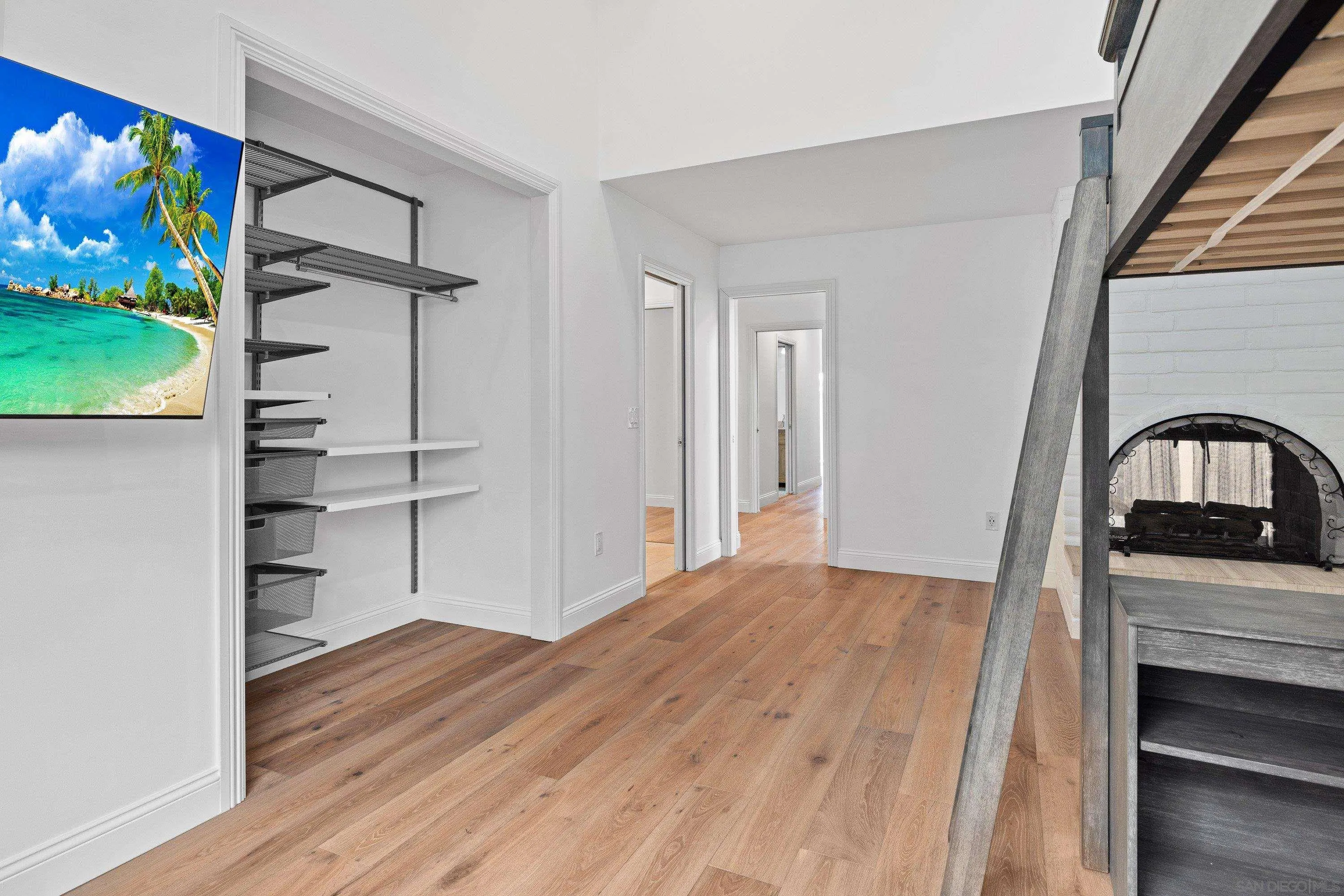 https://cdn.realtyfeed.com/cdn/127/260016221/54b2cde19064d325e29f2a40ded071f5.webp