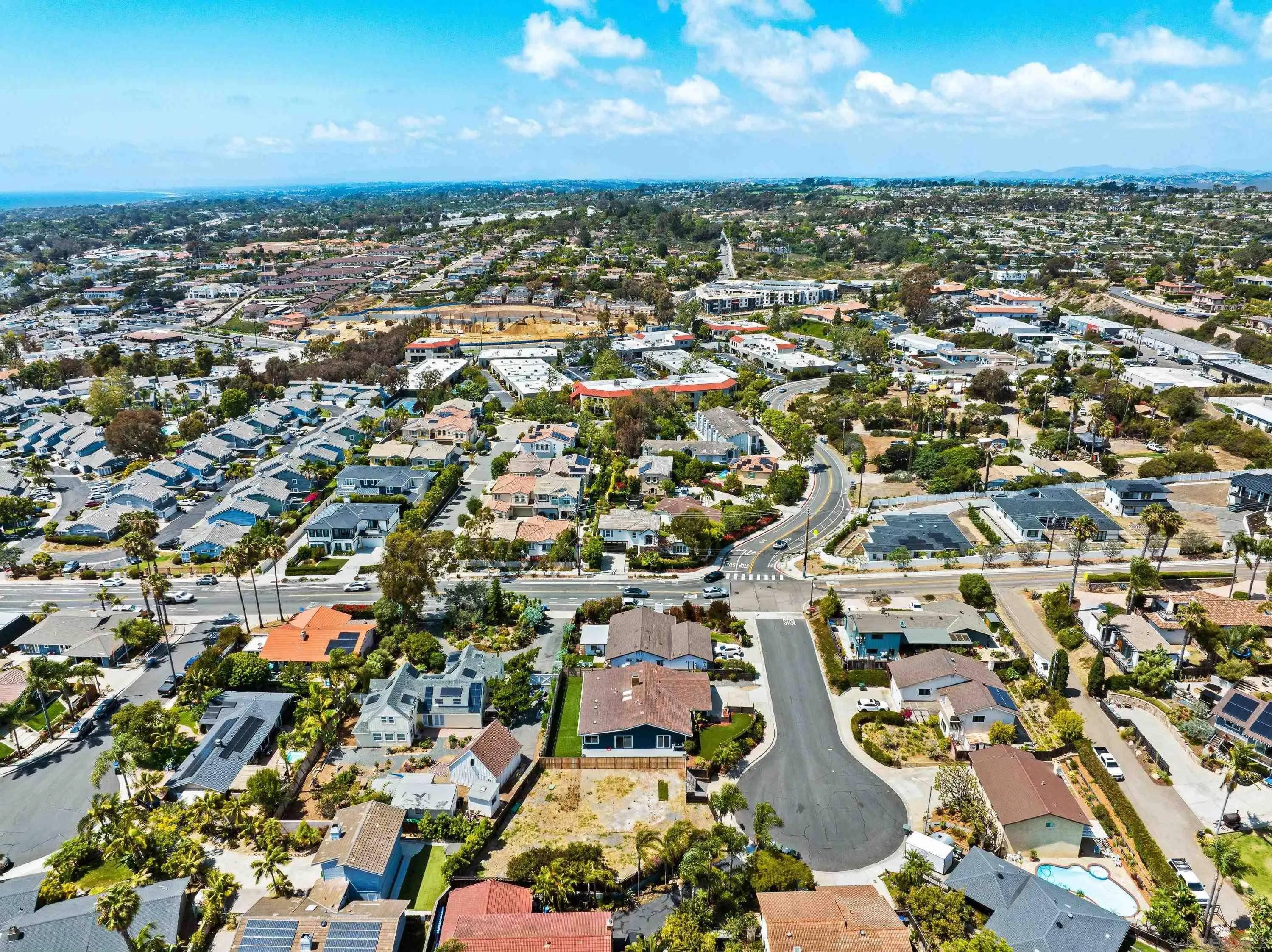 https://cdn.realtyfeed.com/cdn/127/260016221/56256f5e5bcd4195471cbc236e1104ea.webp