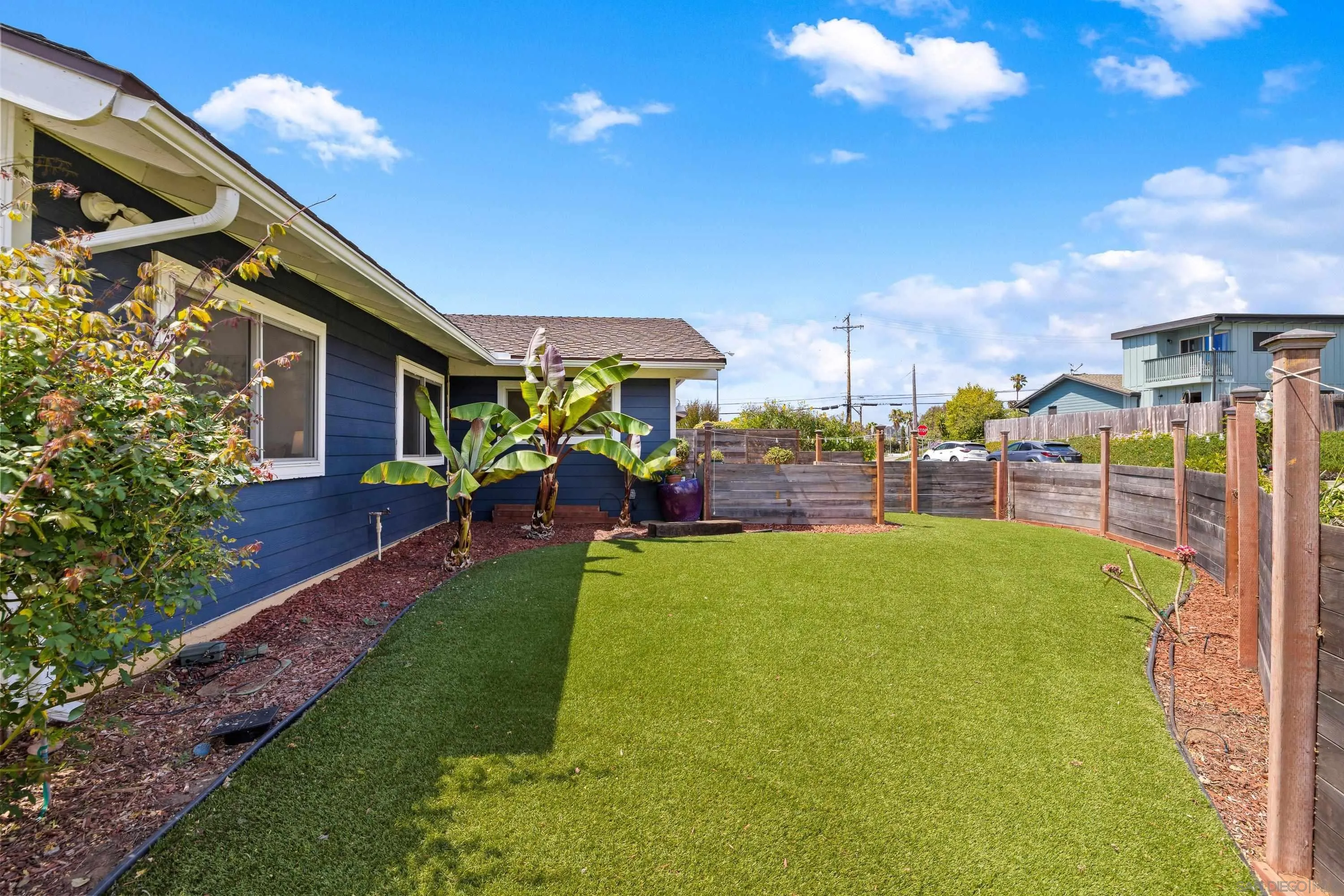 https://cdn.realtyfeed.com/cdn/127/260016221/7e0273178d1cd37e35603f304e472bac.webp