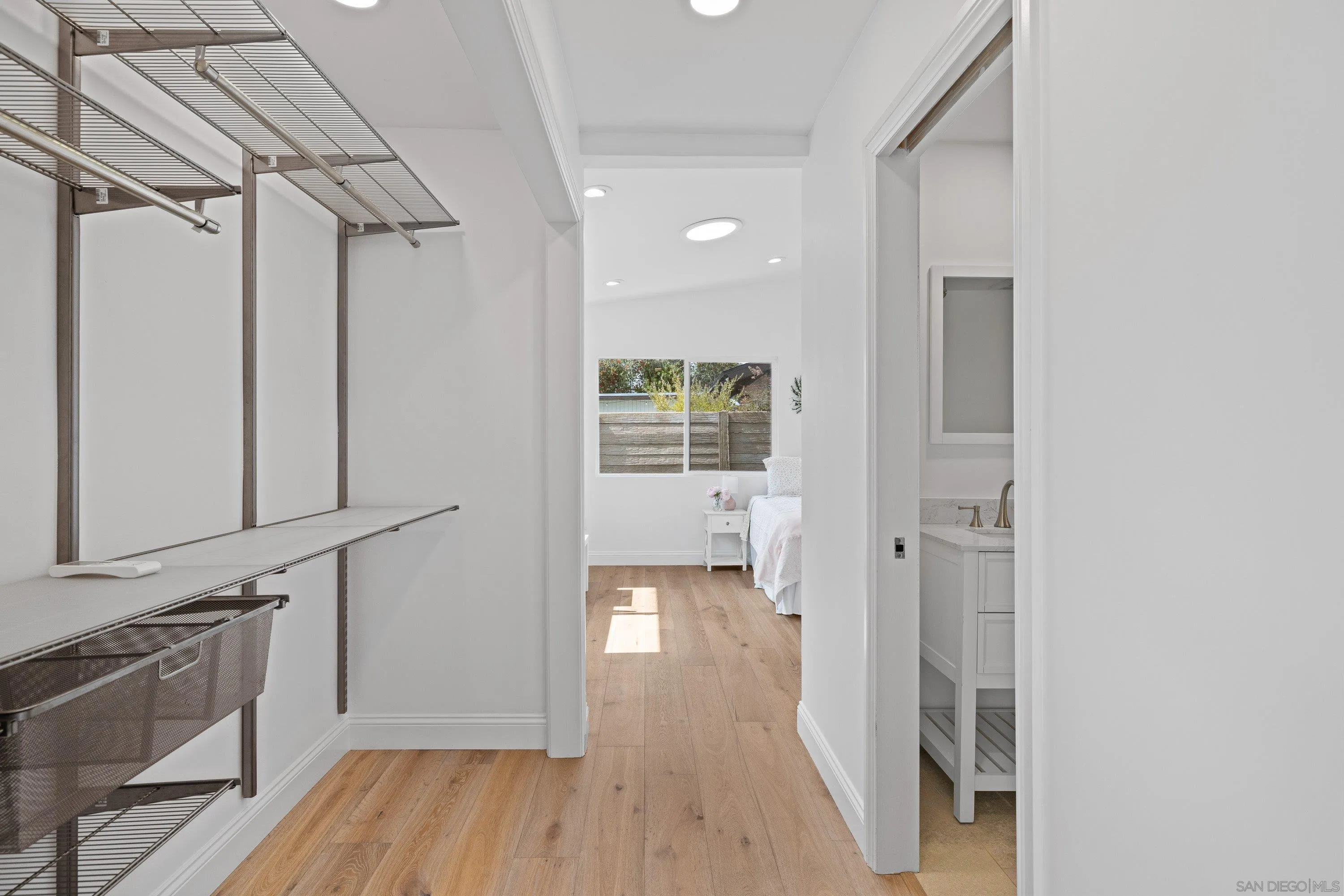 https://cdn.realtyfeed.com/cdn/127/260016221/921639af465251dd80cc4740c824d2ca.webp