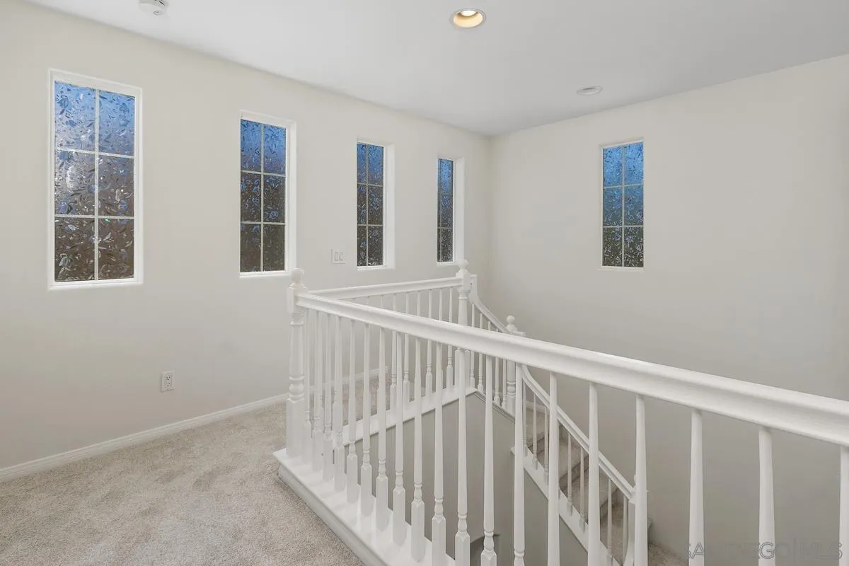 https://cdn.realtyfeed.com/cdn/127/260016222/361d6934914ed89faeaccd21304941ce.webp