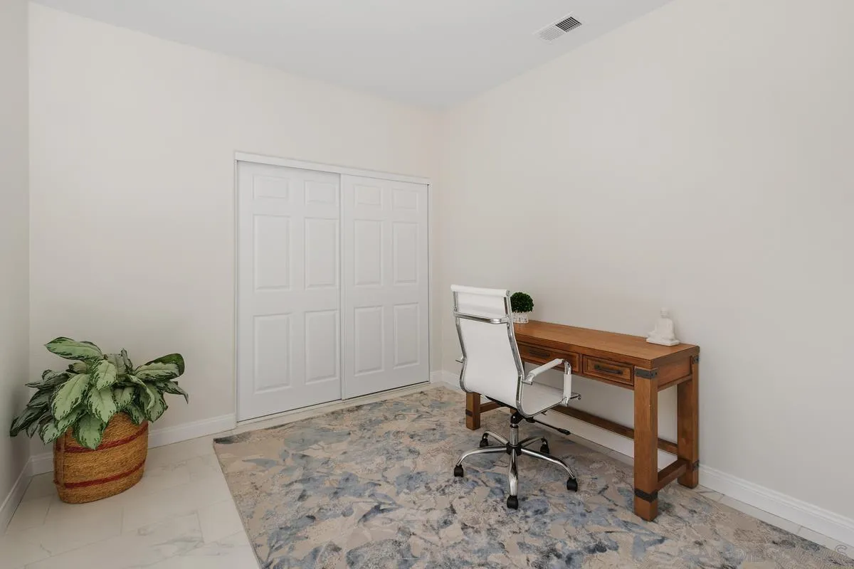 https://cdn.realtyfeed.com/cdn/127/260016222/897b7b7e086a57e1c0f6ca7590d8debd.webp