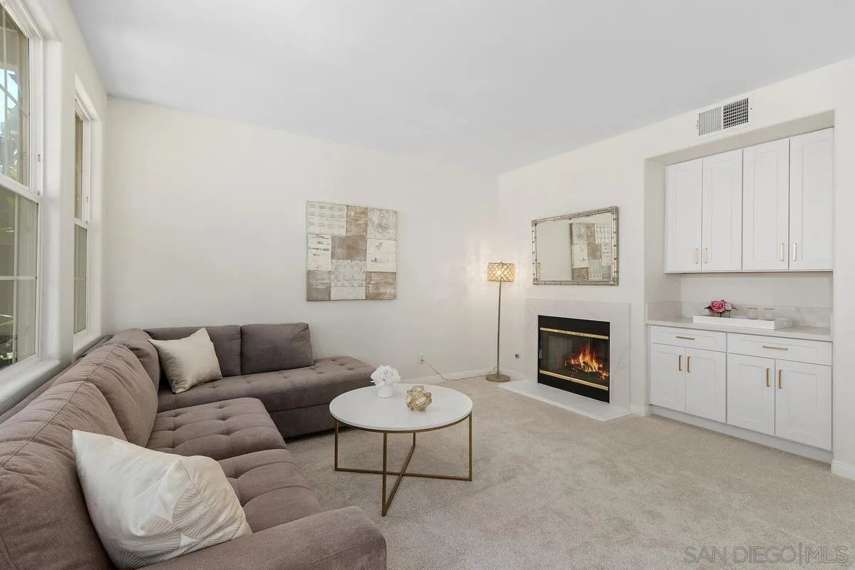 https://cdn.realtyfeed.com/cdn/127/260016222/f412b7543ff53a34c05e1310167a88a2.webp