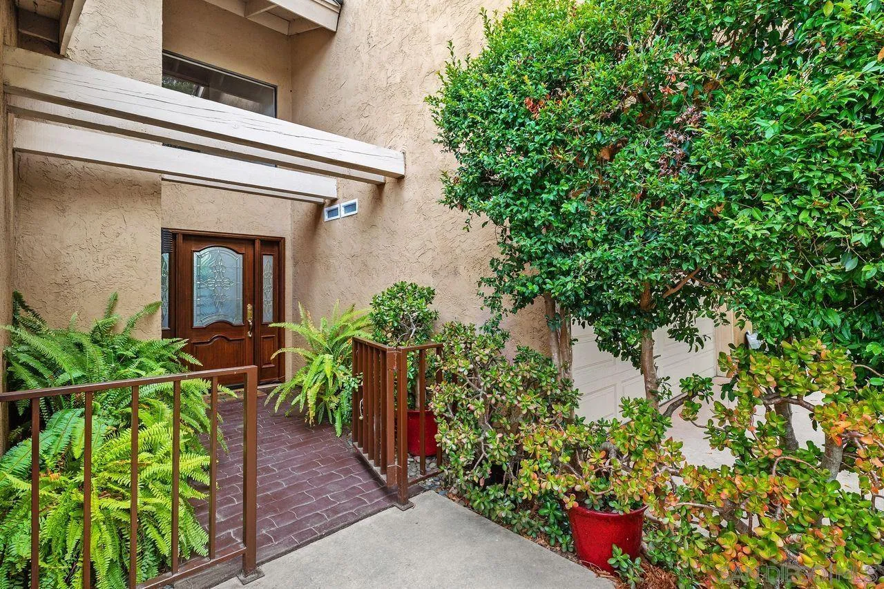 https://cdn.realtyfeed.com/cdn/127/260016231/0677efc37177d24c2270dced1afeaa1f.webp