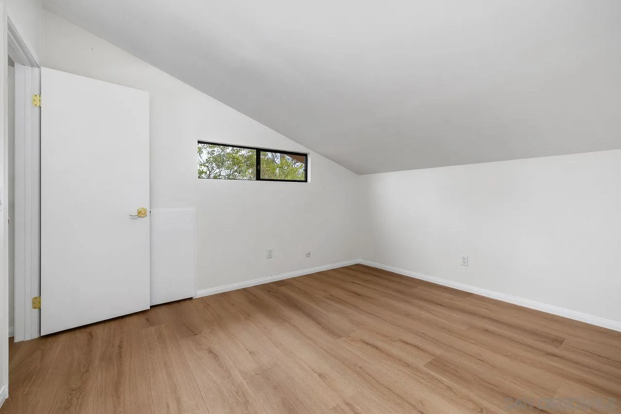 Photo #26: 260016231 Listing: Photo #26