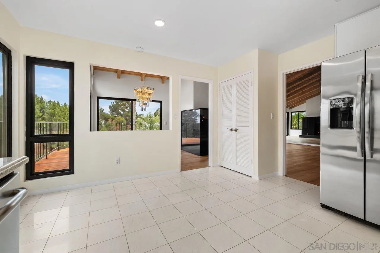 Photo #11: 260016231 Listing: Photo #11