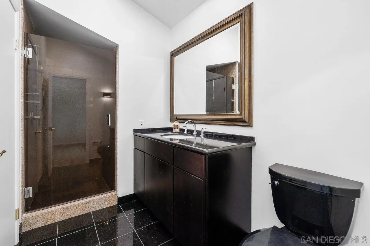 https://cdn.realtyfeed.com/cdn/127/260016231/68cdde1470ccbb6b83b32c7d2a59d871.webp