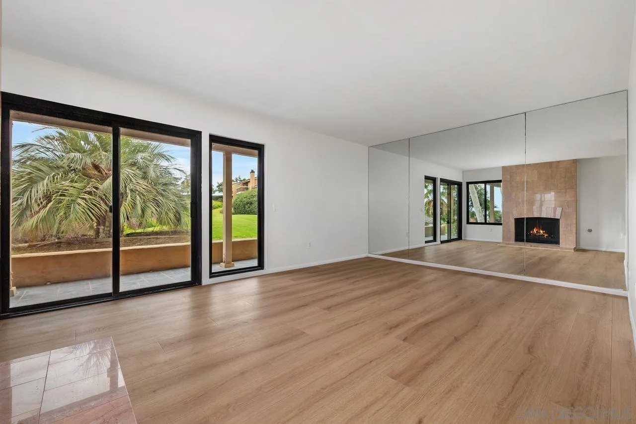 https://cdn.realtyfeed.com/cdn/127/260016231/f704870b3a505e0924c47c43bd5fca63.webp