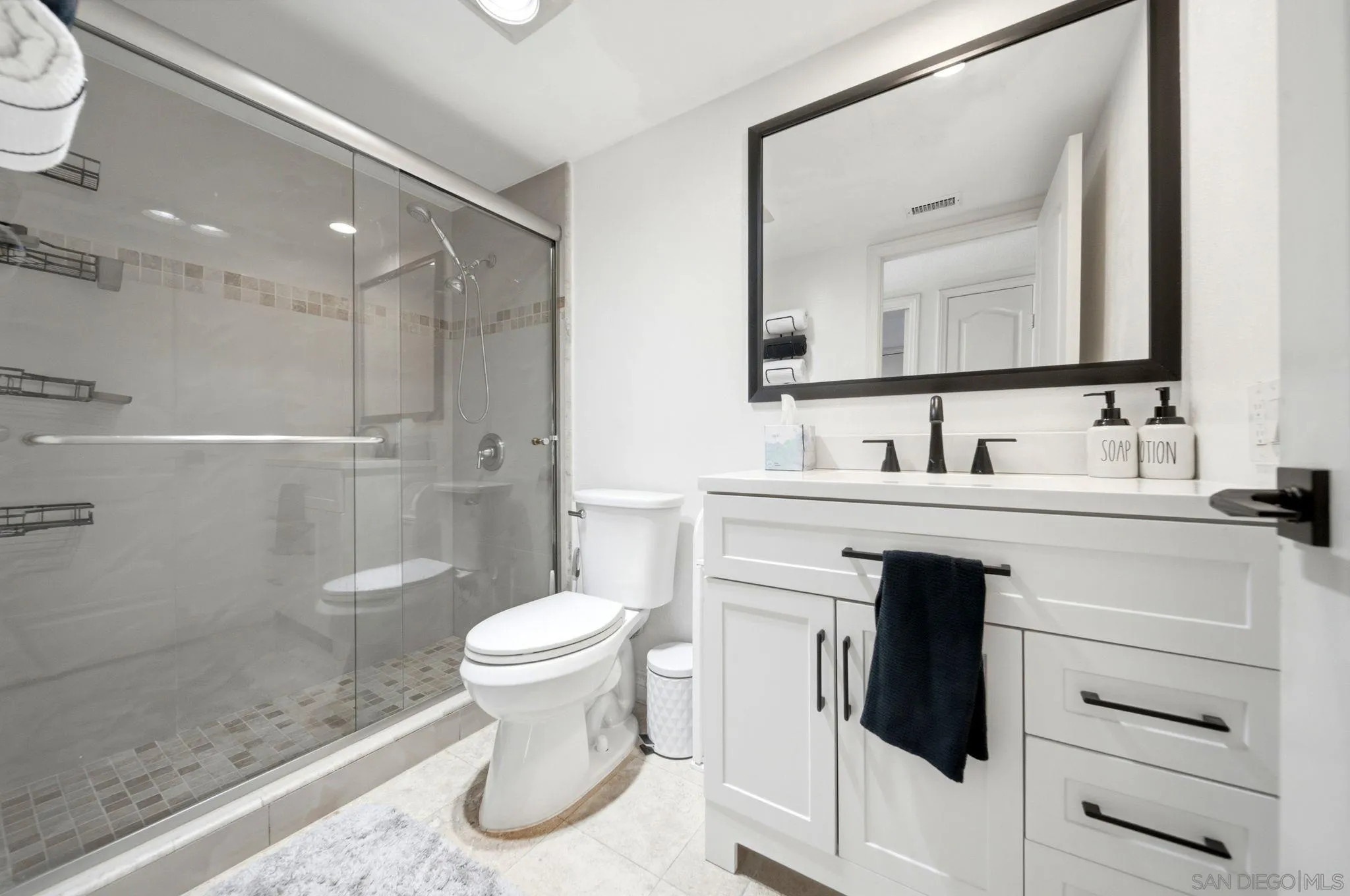 https://cdn.realtyfeed.com/cdn/127/260016232/5f7dc5b4381251f7a62712c87587269a.webp