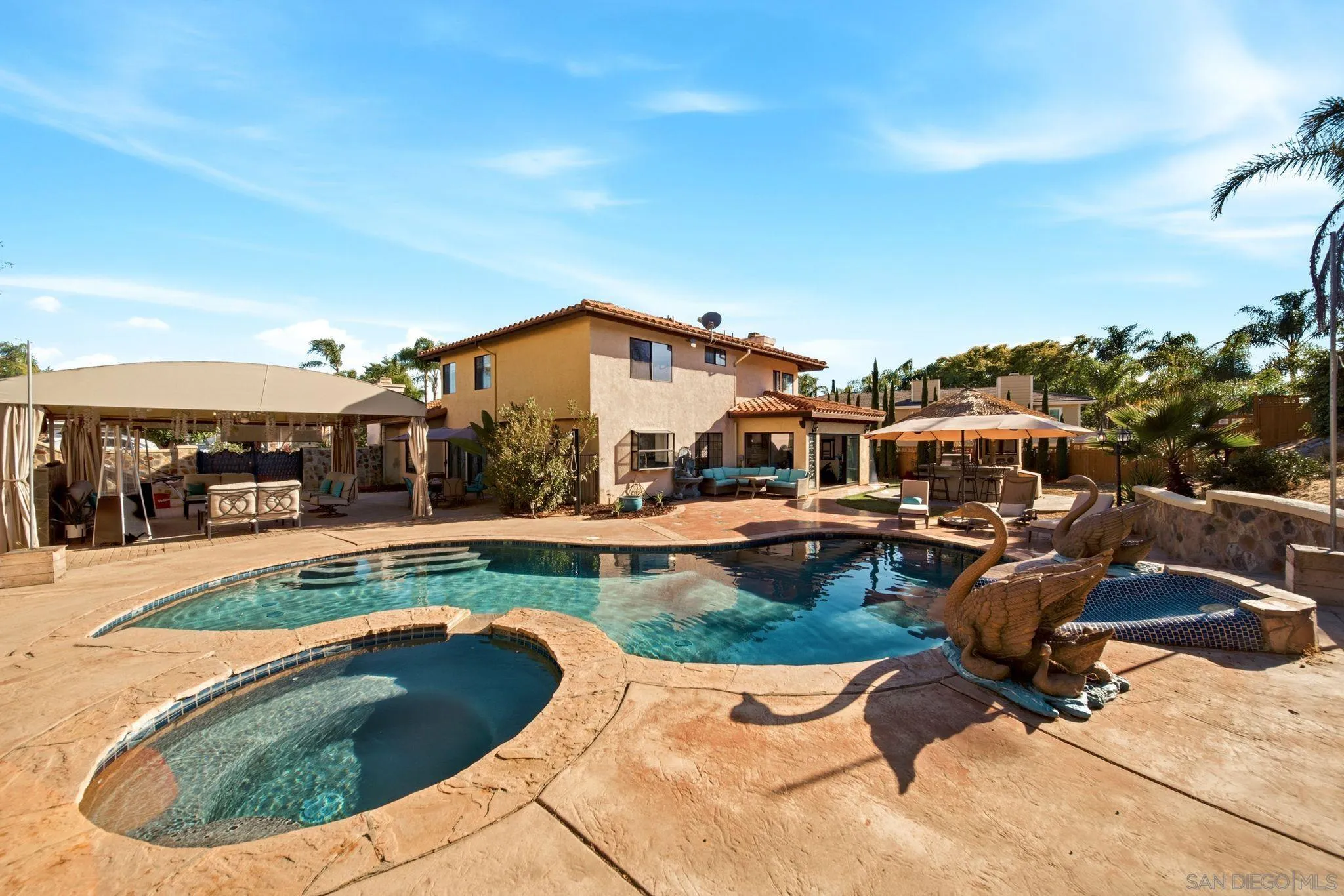 https://cdn.realtyfeed.com/cdn/127/260016232/6887fa4f1acdfc5196cb4d97311de50c.webp