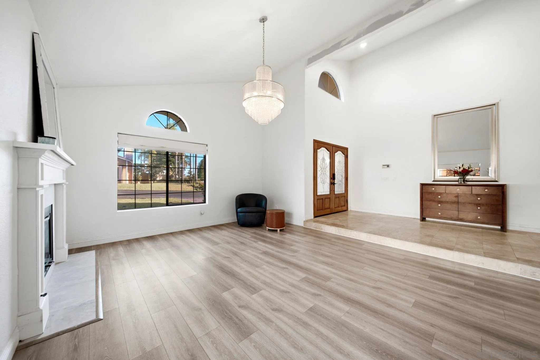 https://cdn.realtyfeed.com/cdn/127/260016232/fea86d925986e9b1fc6a7d7f8186e410.webp