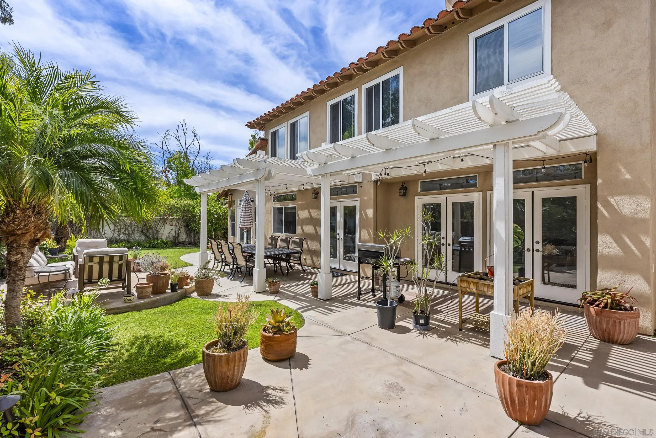 https://cdn.realtyfeed.com/cdn/127/260016236/563e40127b0f778cde85904661fab8db.webp
