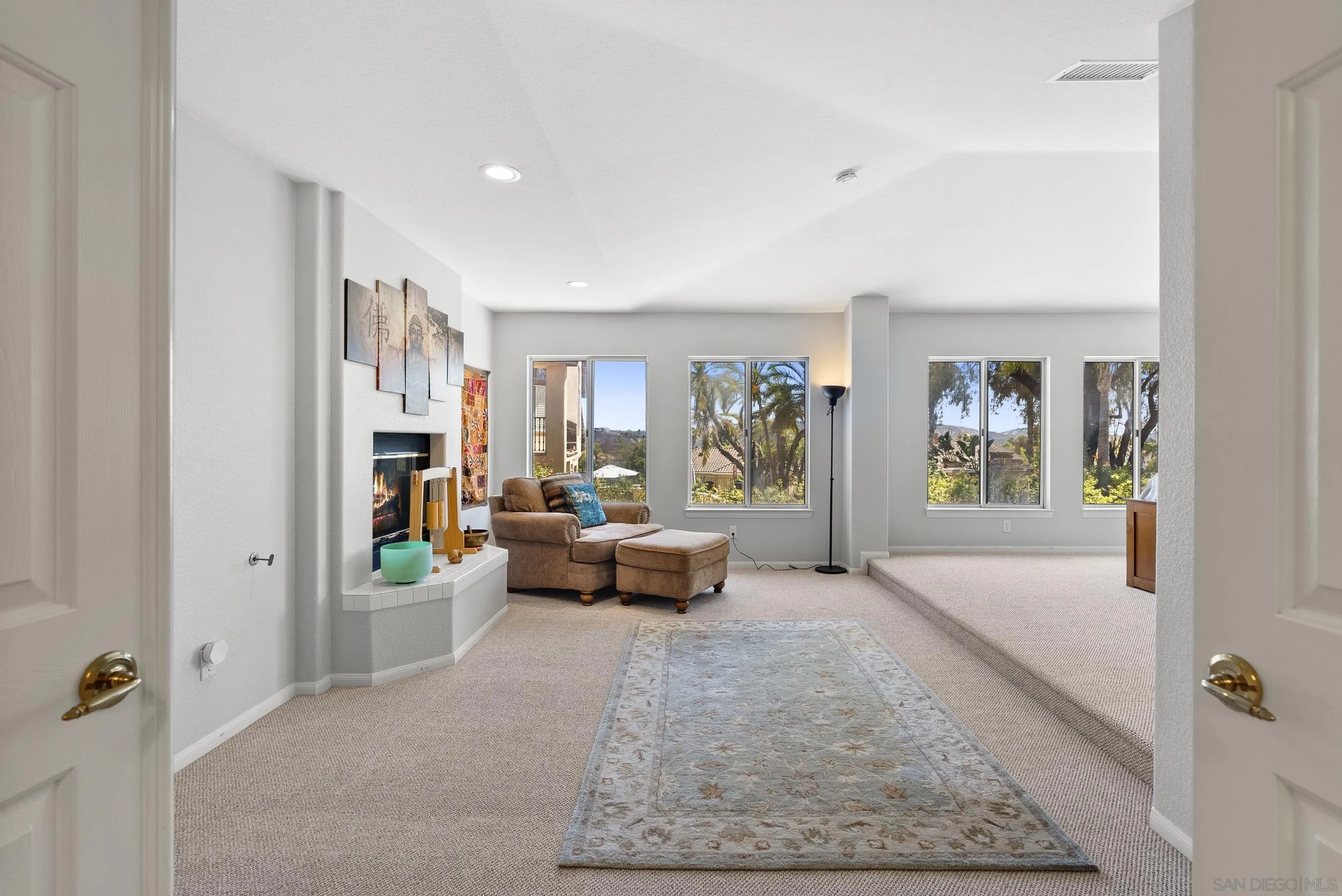 https://cdn.realtyfeed.com/cdn/127/260016236/5fda80d66ac62fe6fa9e008fd2b90619.webp