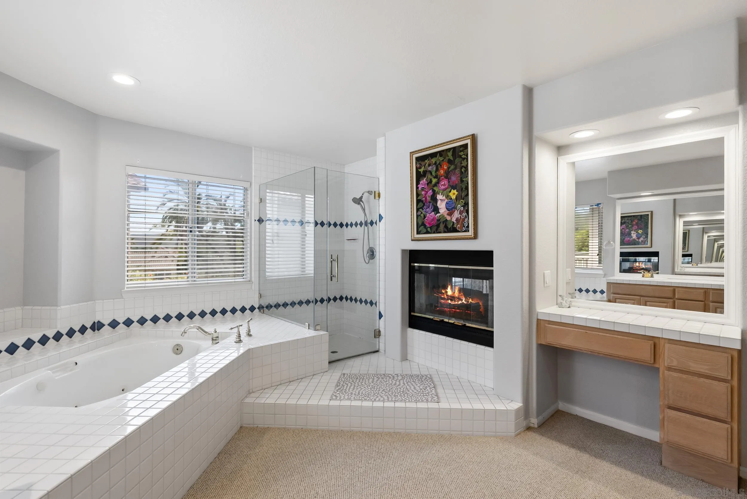https://cdn.realtyfeed.com/cdn/127/260016236/a0f3efea8c4862e53045dd47813bc0a7.webp